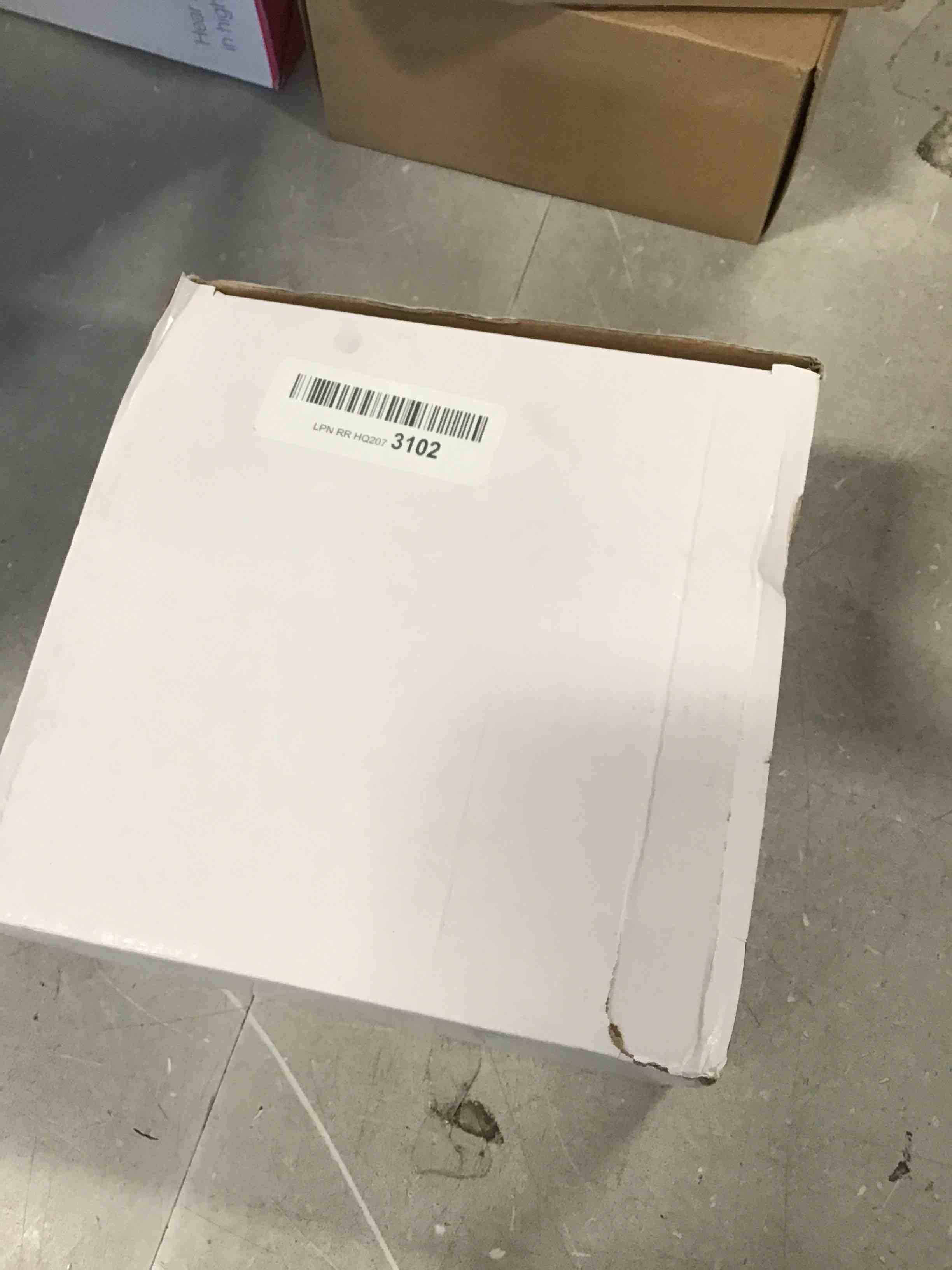 https://s3.amazonaws.com/lotting-images-prod/bidfta/ORG6338005_1712236170109.jpeg