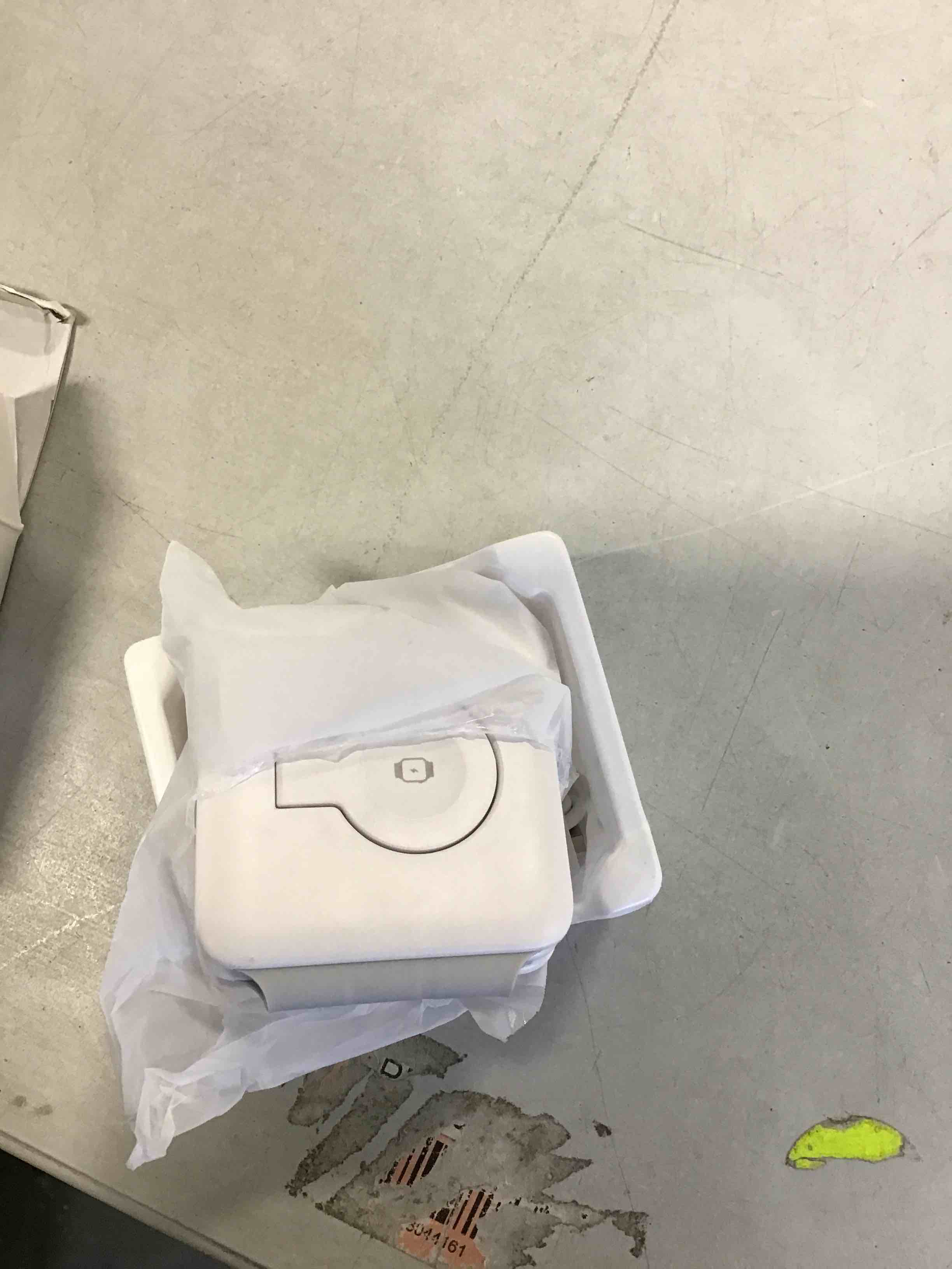 https://s3.amazonaws.com/lotting-images-prod/bidfta/ORG6338267_1712595244738.jpeg