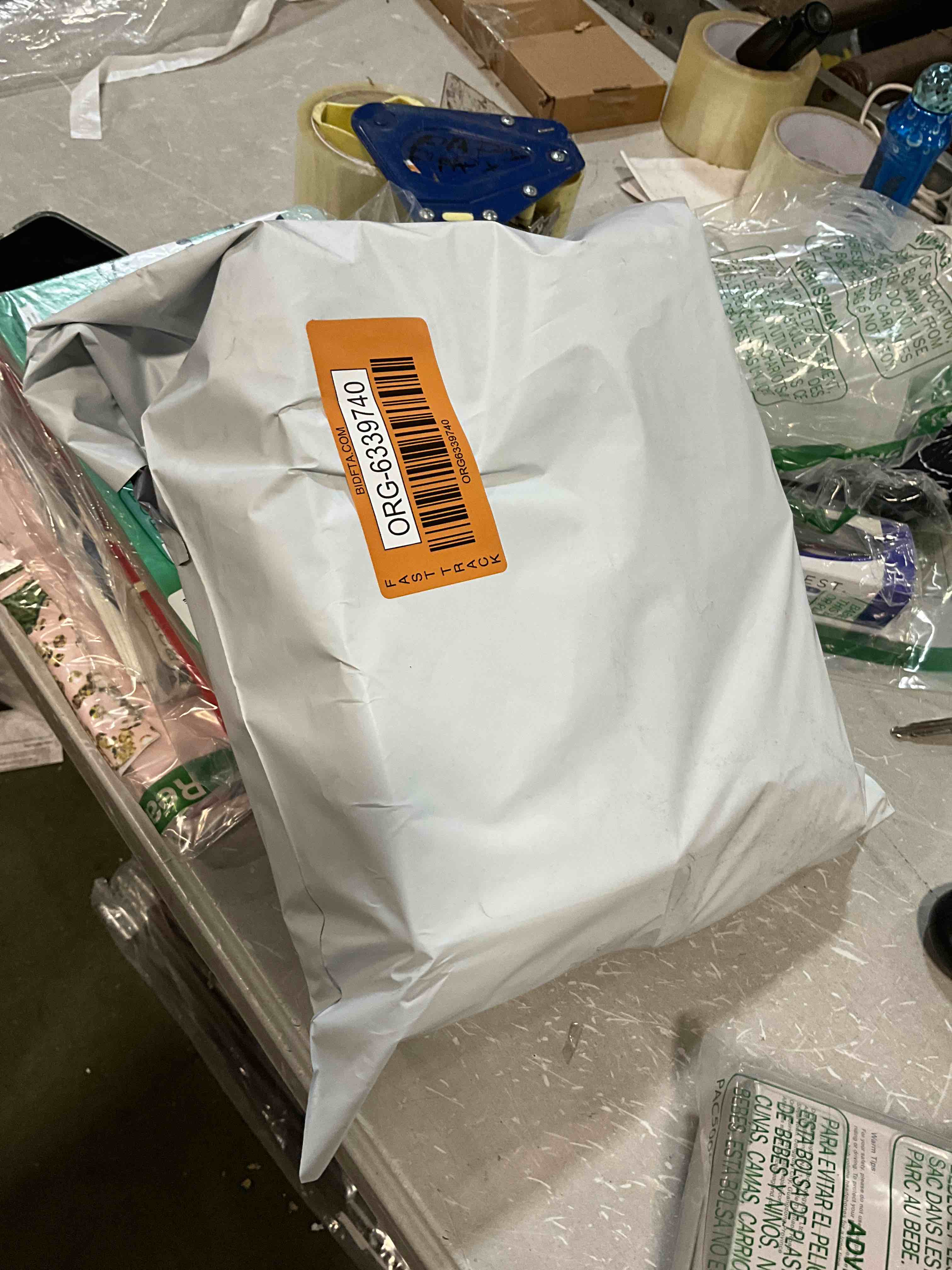 https://s3.amazonaws.com/lotting-images-prod/bidfta/ORG6339740_1712416396206.jpeg