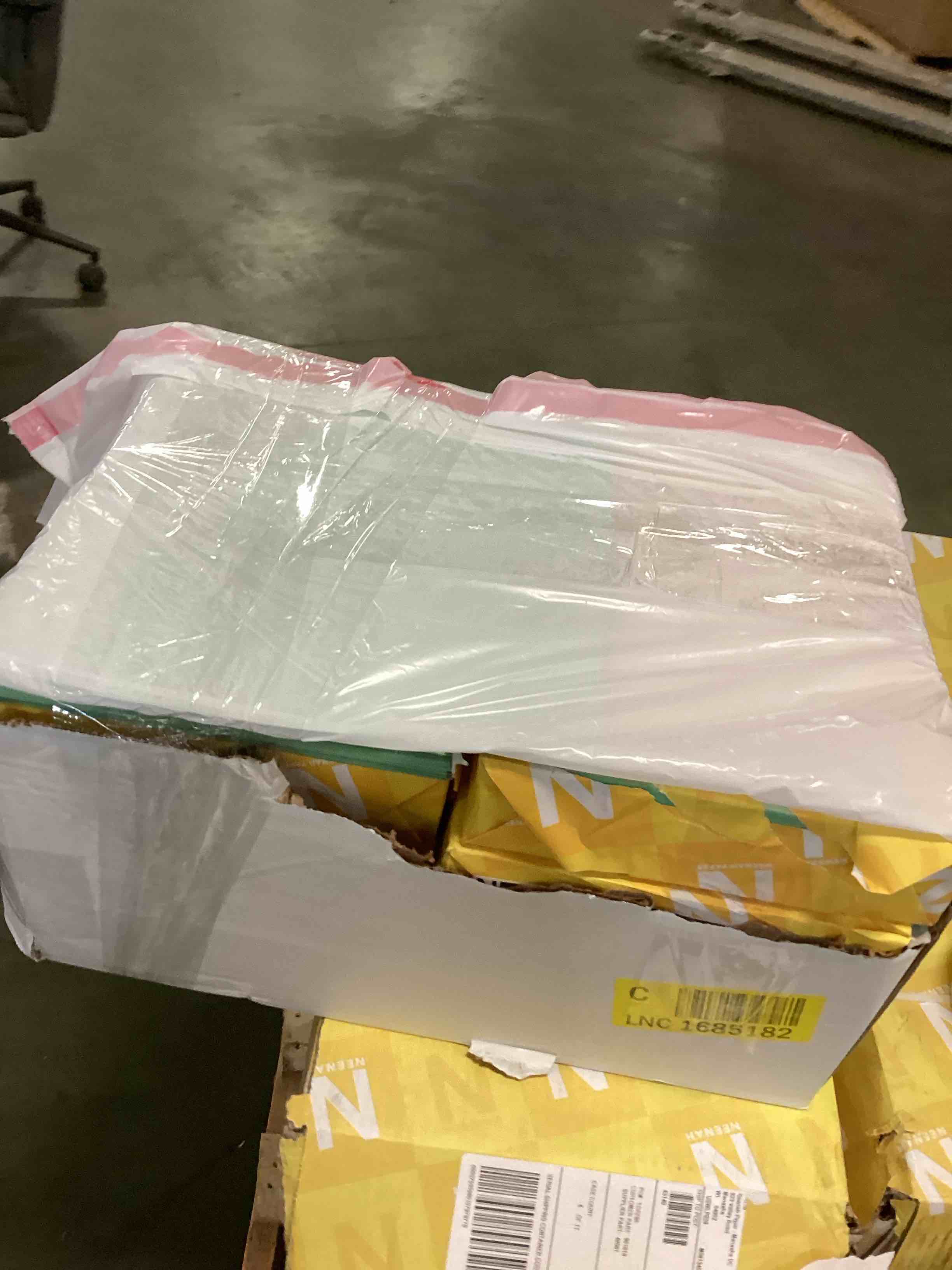 https://s3.amazonaws.com/lotting-images-prod/bidfta/ORG6340050_1712503462382.jpeg