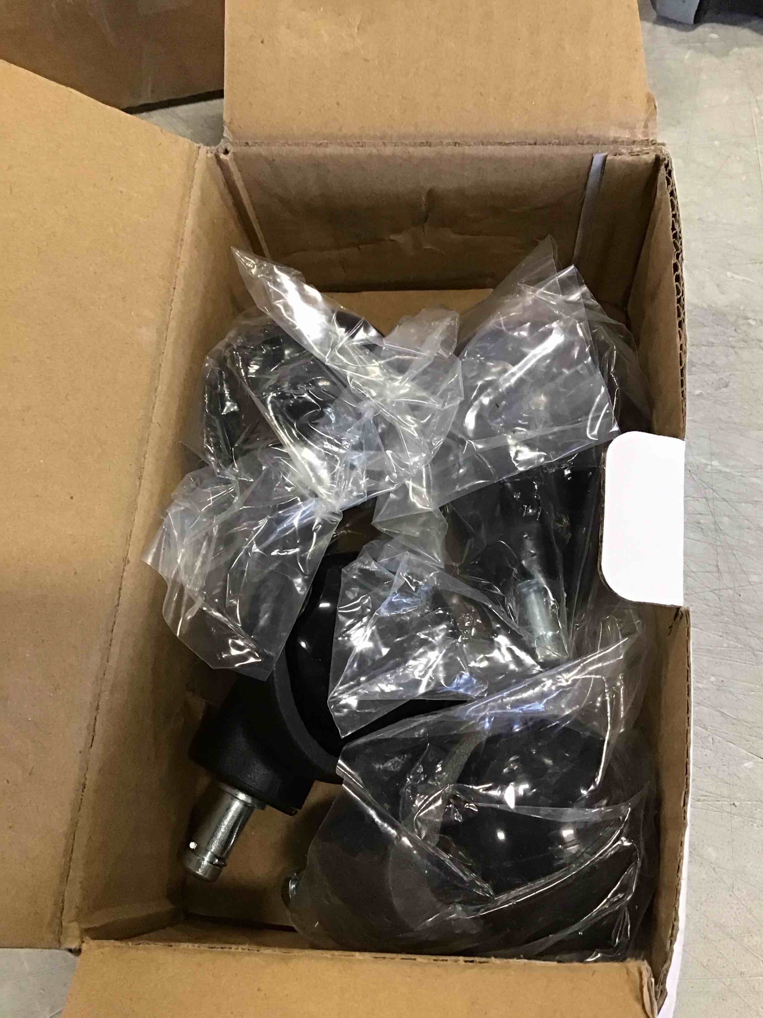 https://s3.amazonaws.com/lotting-images-prod/bidfta/ORG6341670_1712428719127.jpeg