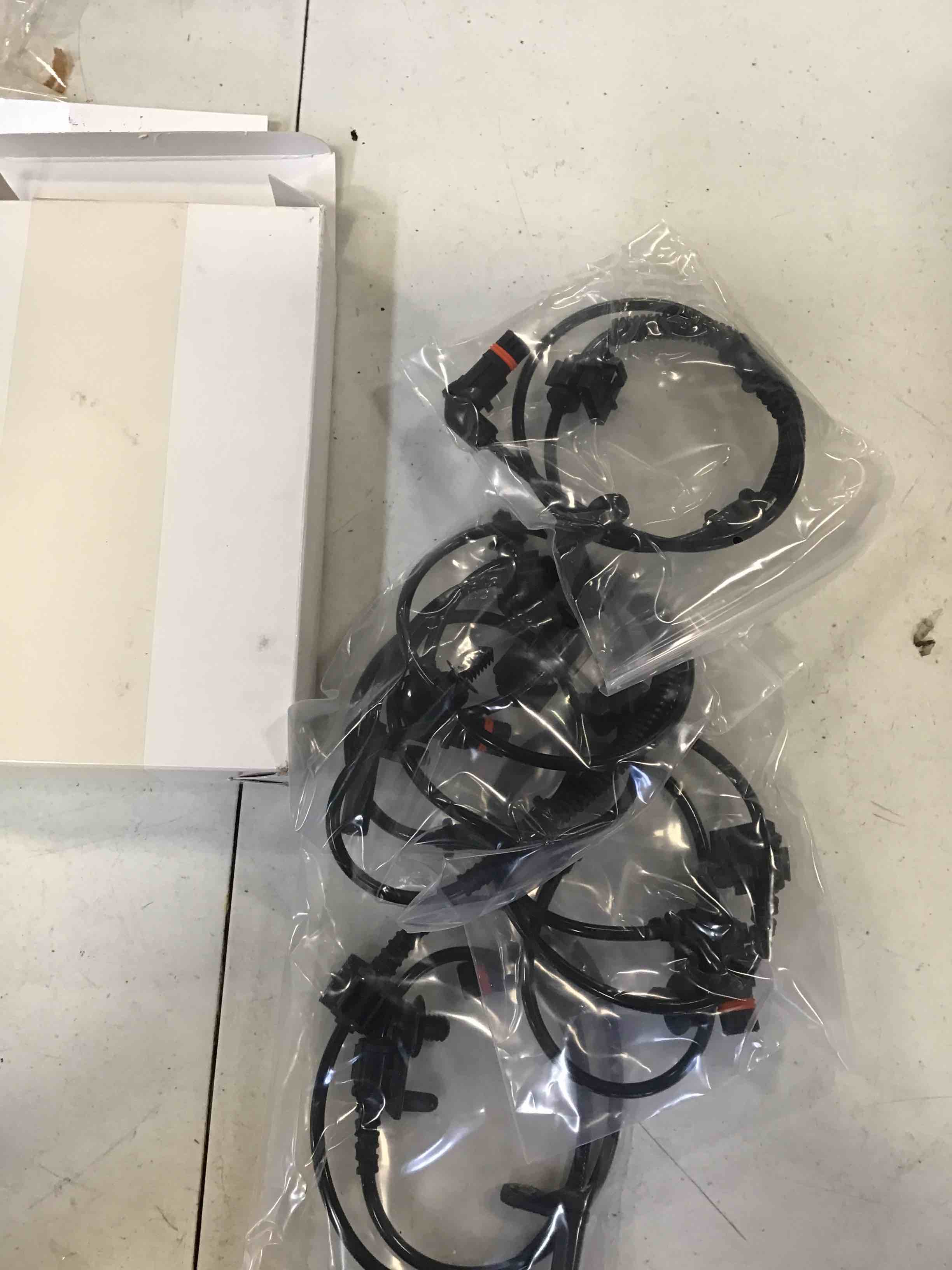 https://s3.amazonaws.com/lotting-images-prod/bidfta/ORG6345589_1711654903380.jpeg