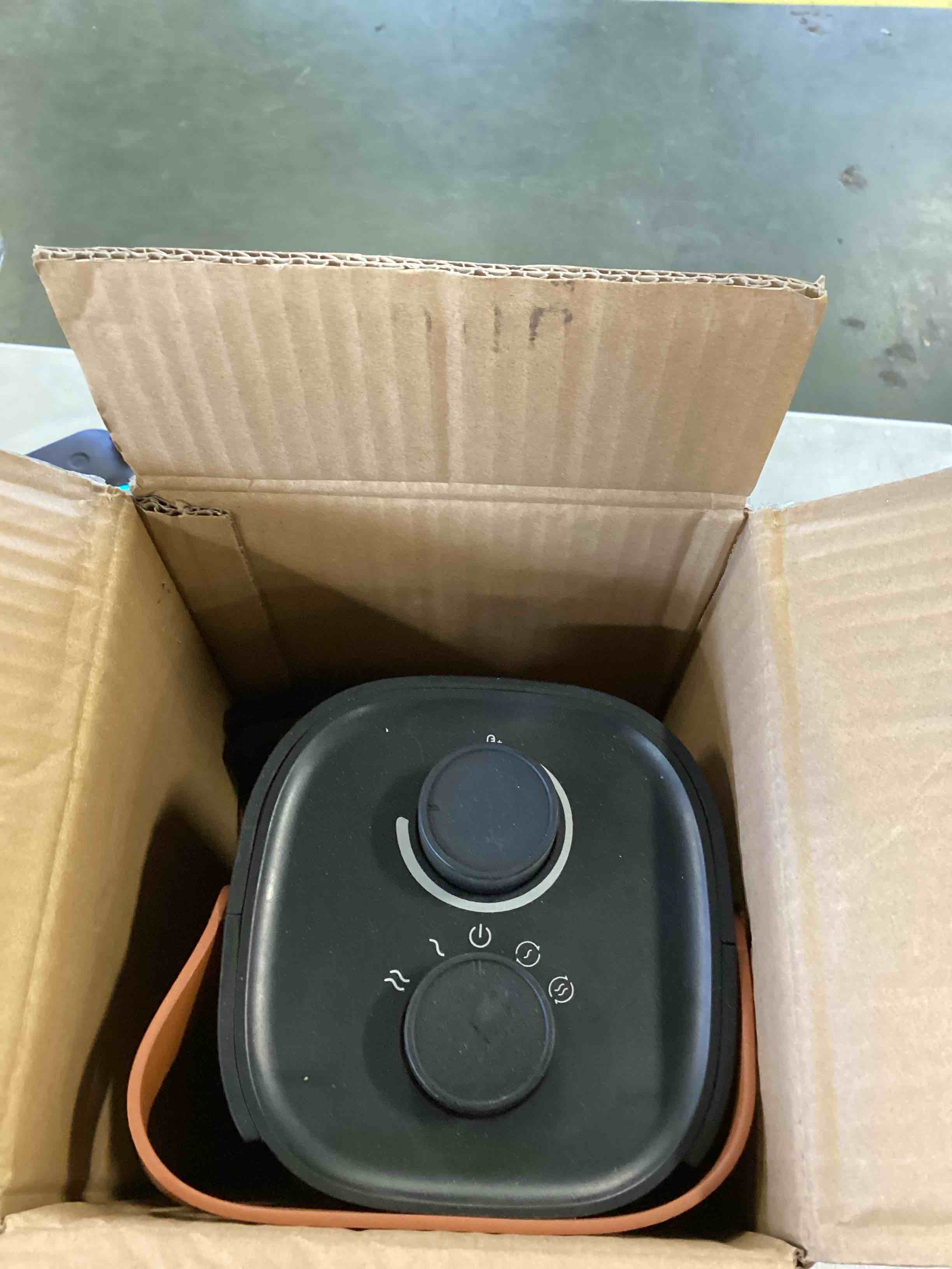 https://s3.amazonaws.com/lotting-images-prod/bidfta/ORG6347001_1711396265990.jpeg