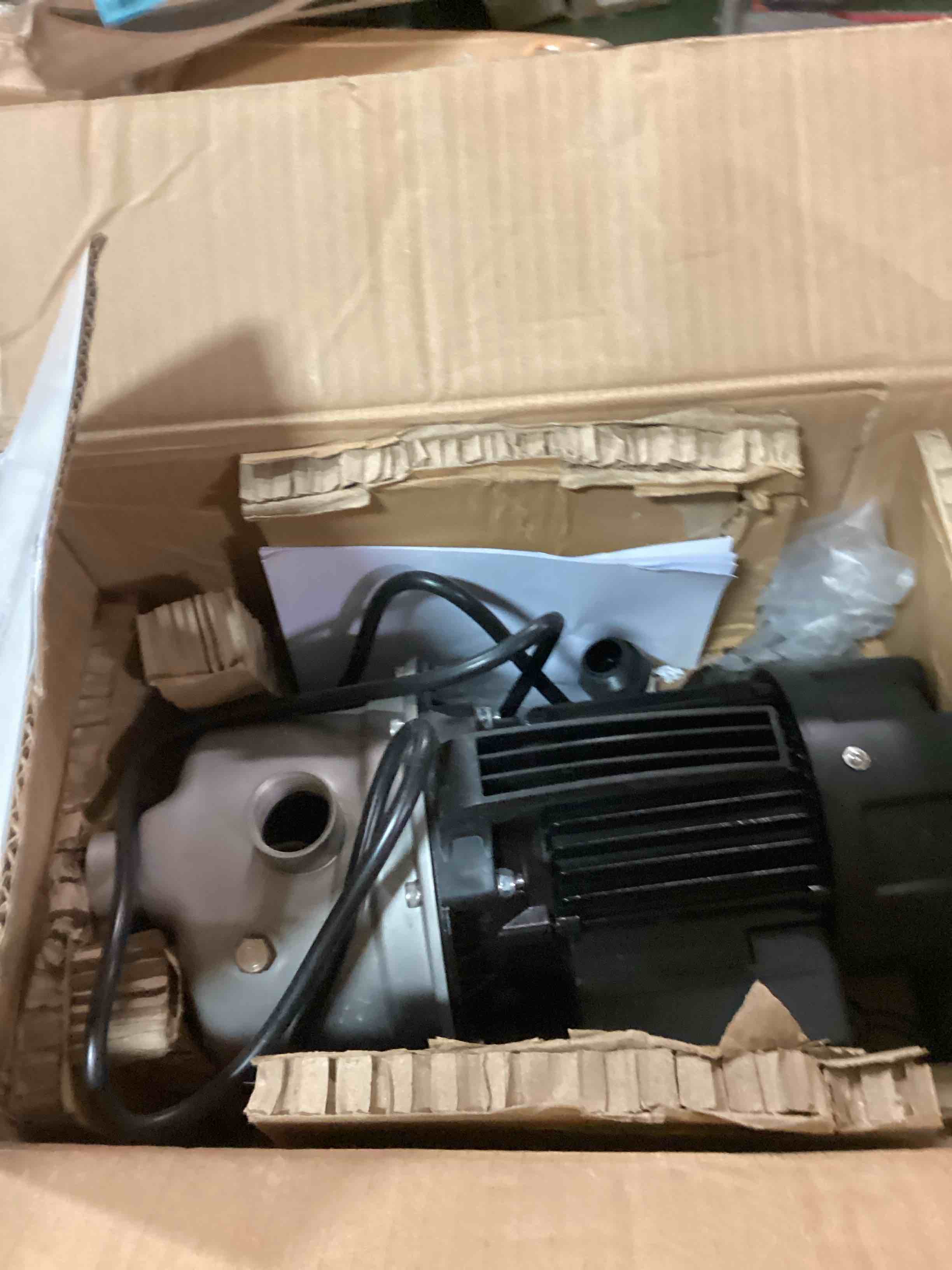 https://s3.amazonaws.com/lotting-images-prod/bidfta/ORG6348070_1712082957480.jpeg