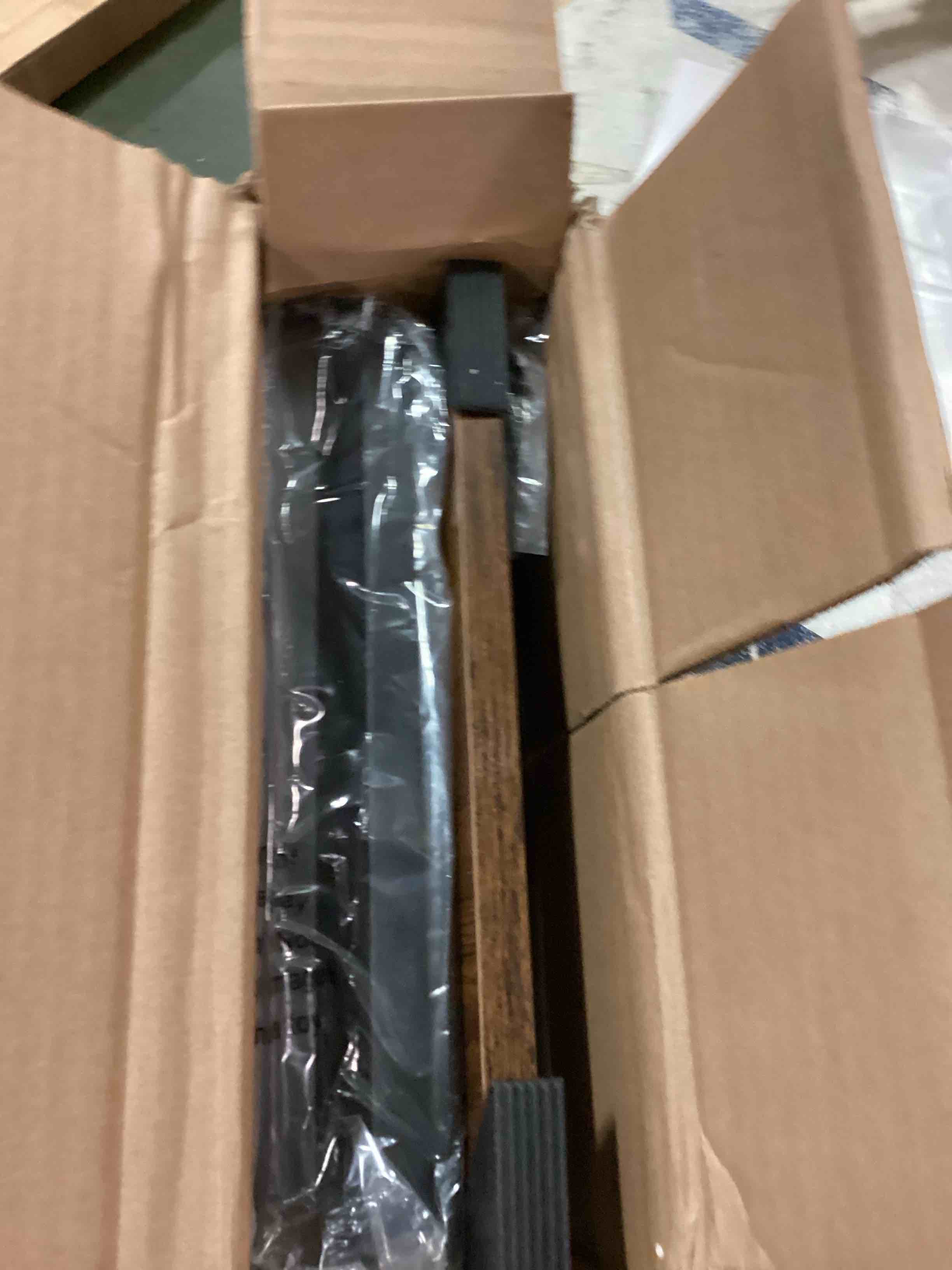 https://s3.amazonaws.com/lotting-images-prod/bidfta/ORG6348073_1712083870071.jpeg
