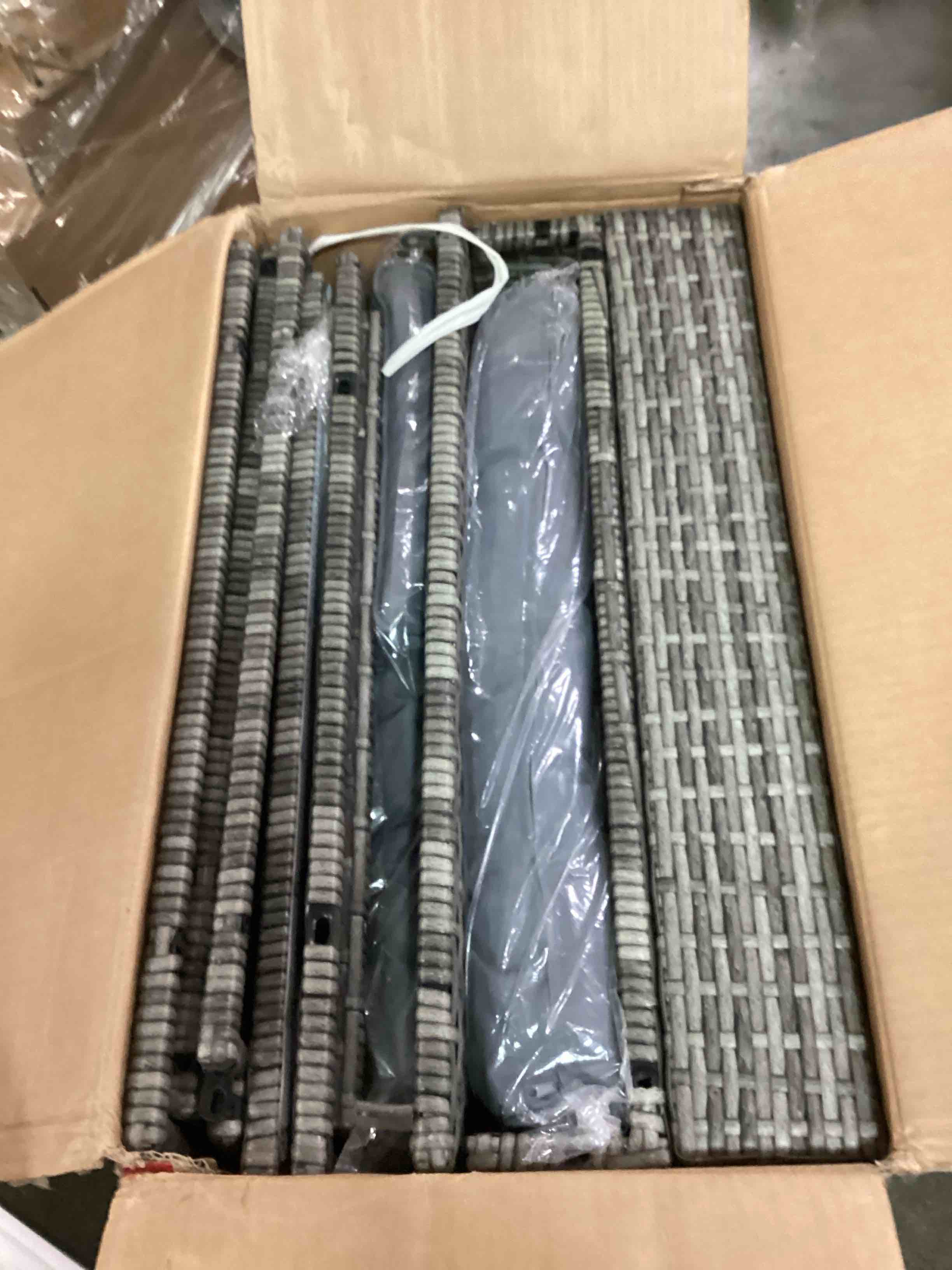 https://s3.amazonaws.com/lotting-images-prod/bidfta/ORG6348074_1712084011432.jpeg