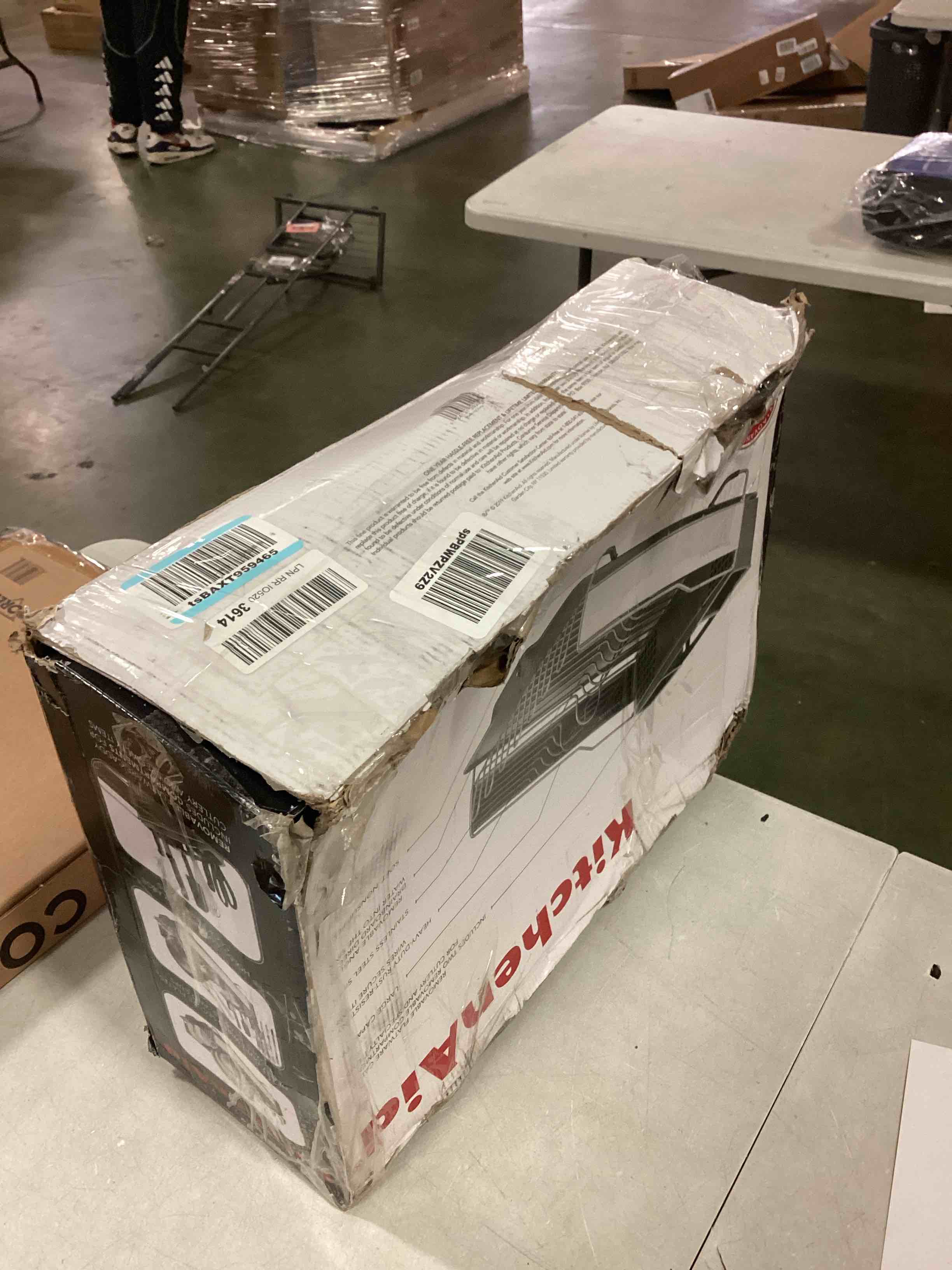 https://s3.amazonaws.com/lotting-images-prod/bidfta/ORG6348391_1712582517679.jpeg