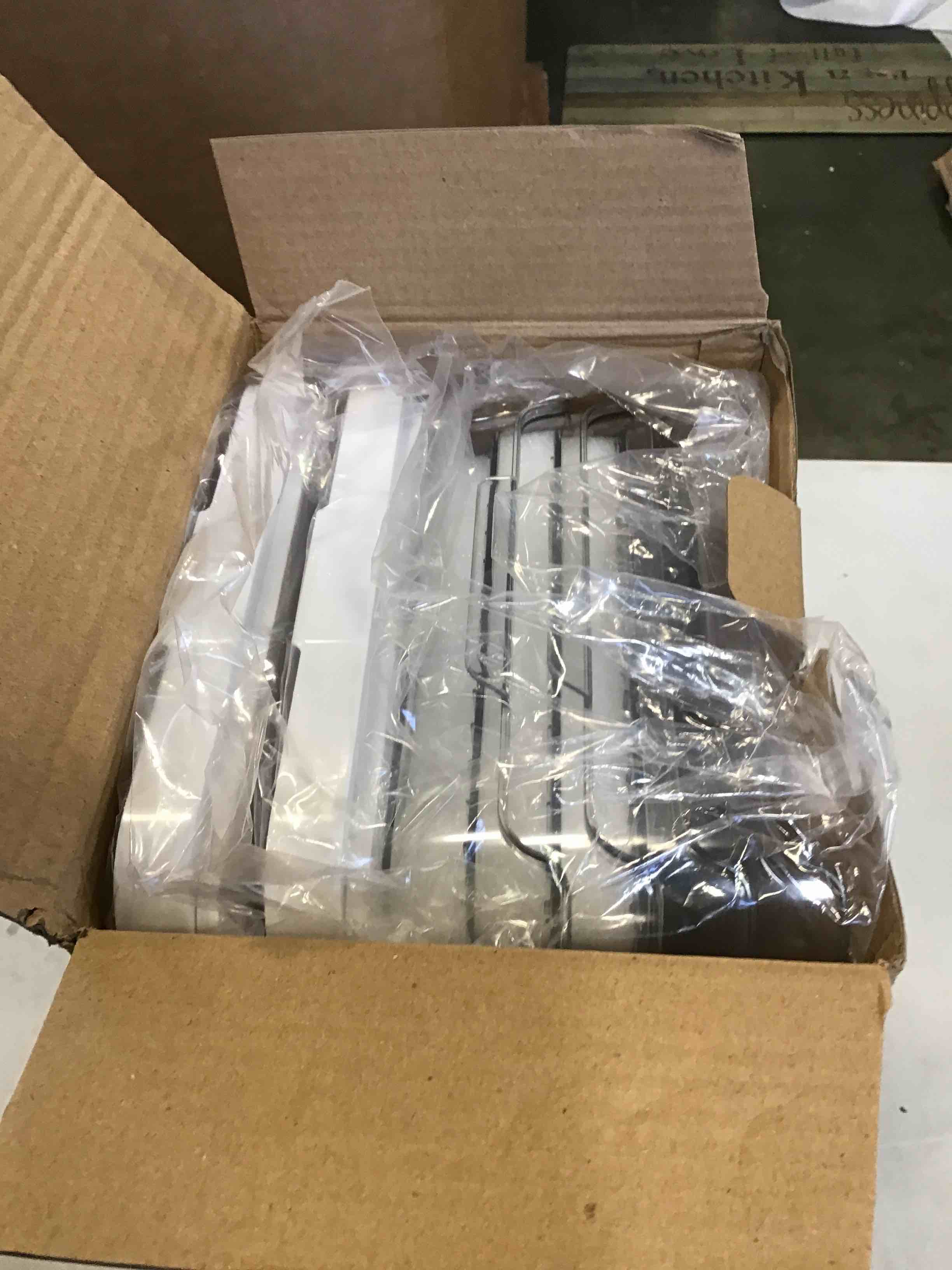 https://s3.amazonaws.com/lotting-images-prod/bidfta/ORG6351188_1711638657451.jpeg
