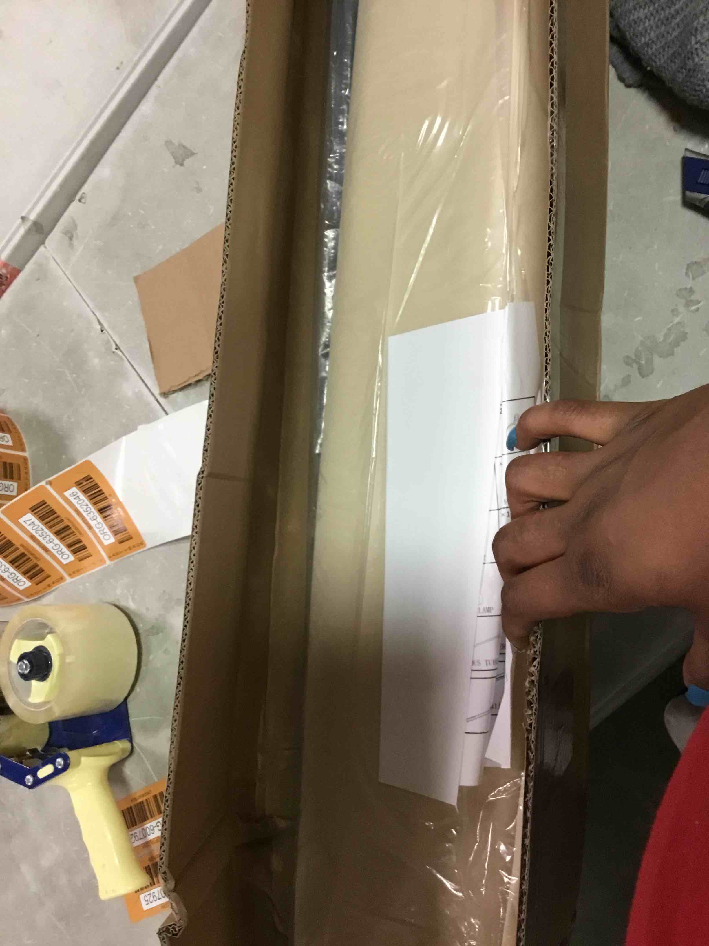 https://s3.amazonaws.com/lotting-images-prod/bidfta/ORG6352046_1713279025576.jpeg
