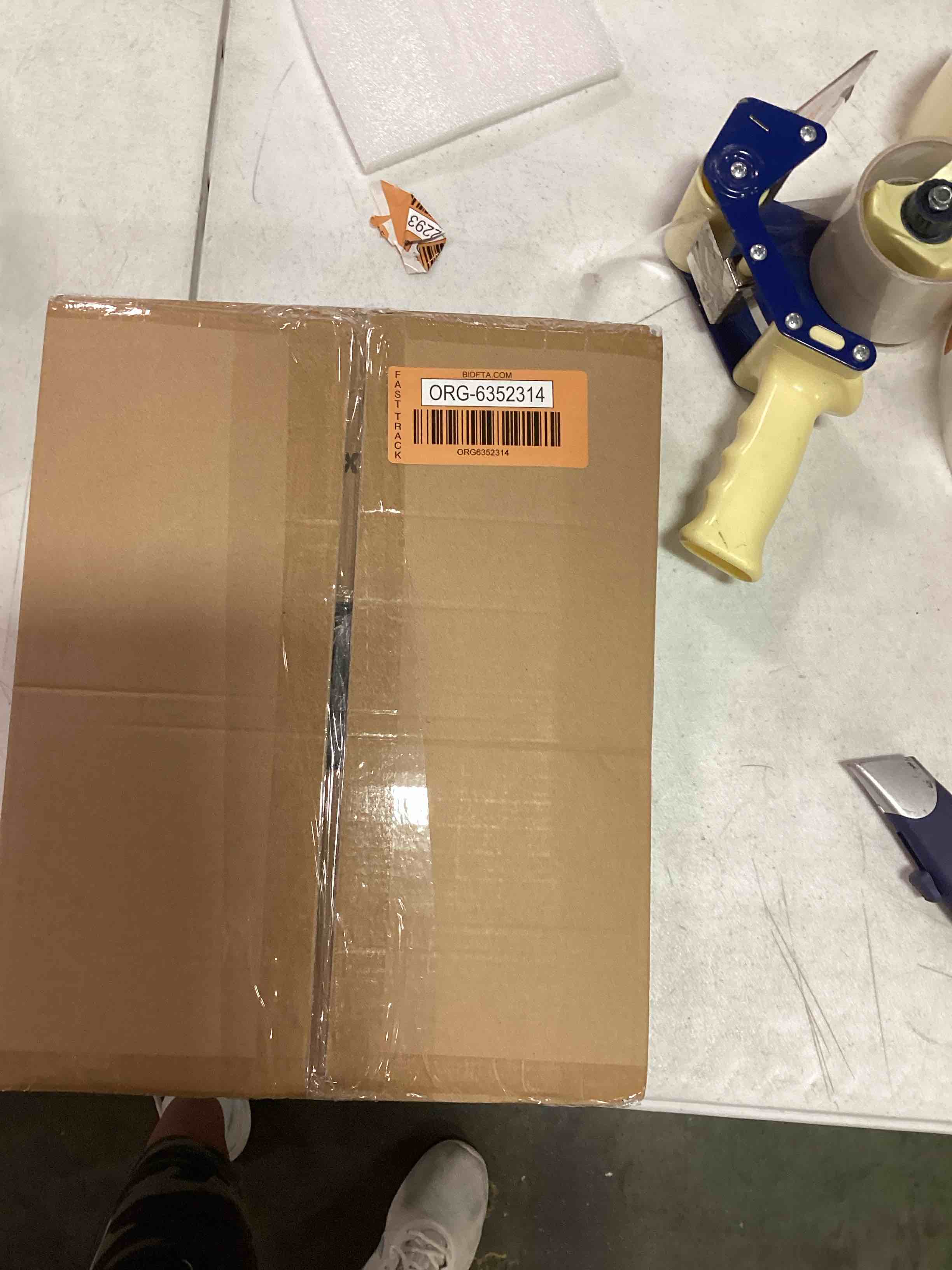 https://s3.amazonaws.com/lotting-images-prod/bidfta/ORG6352314_1713791141792.jpeg