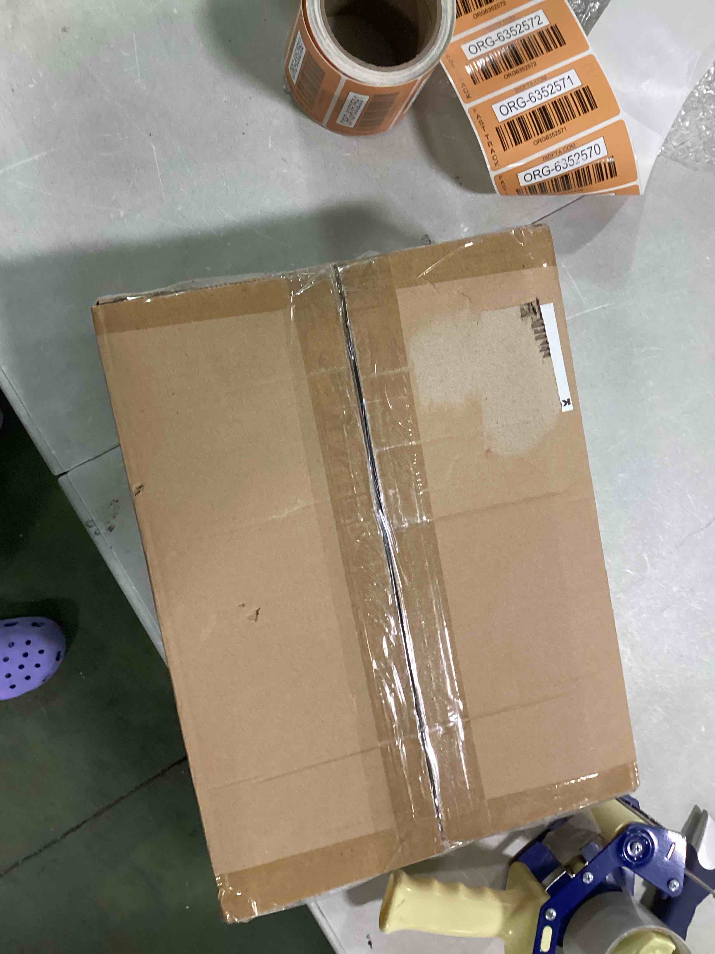 https://s3.amazonaws.com/lotting-images-prod/bidfta/ORG6352576_1713878133803.jpeg