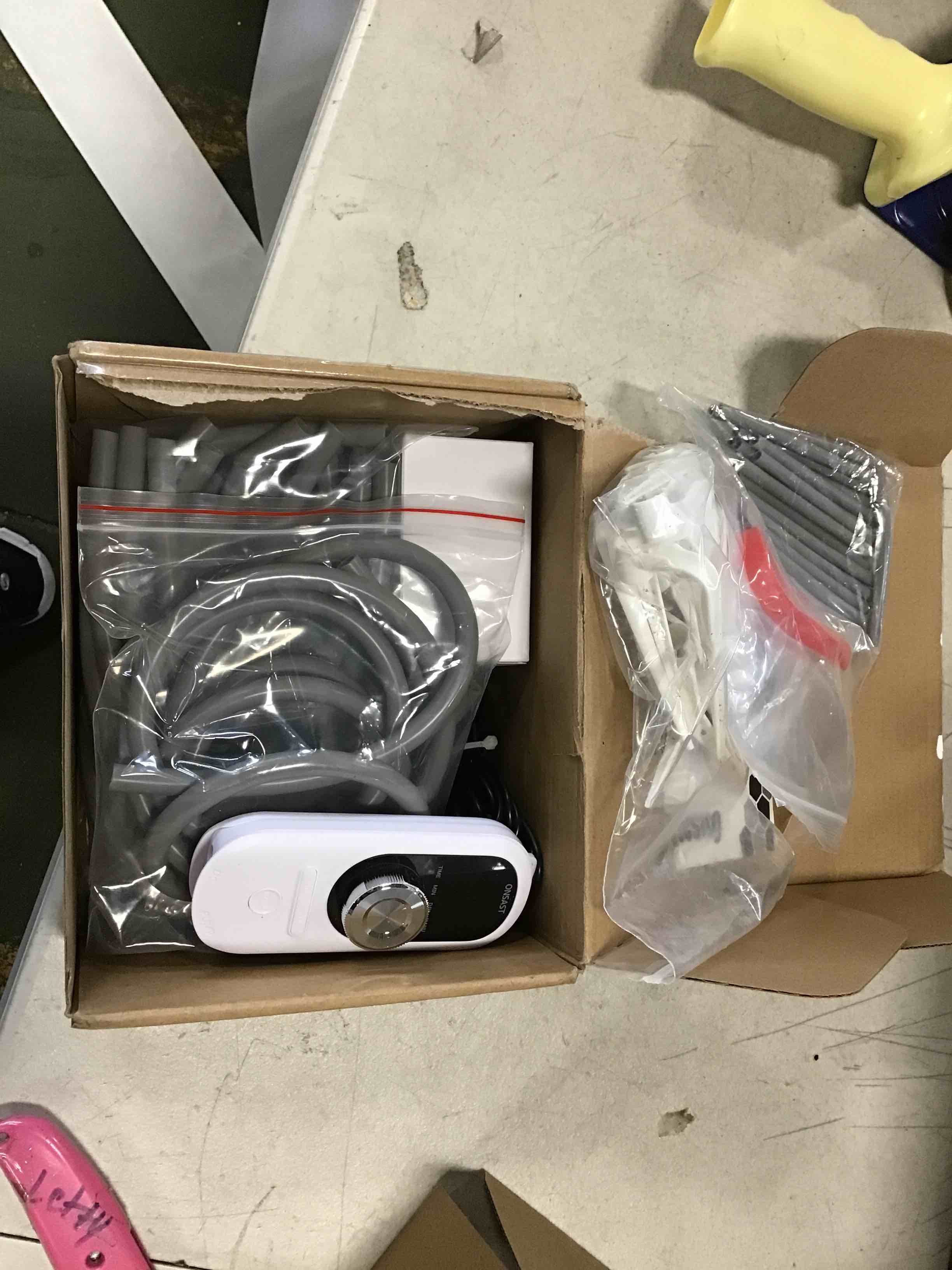 https://s3.amazonaws.com/lotting-images-prod/bidfta/ORG6353404_1712769415160.jpeg