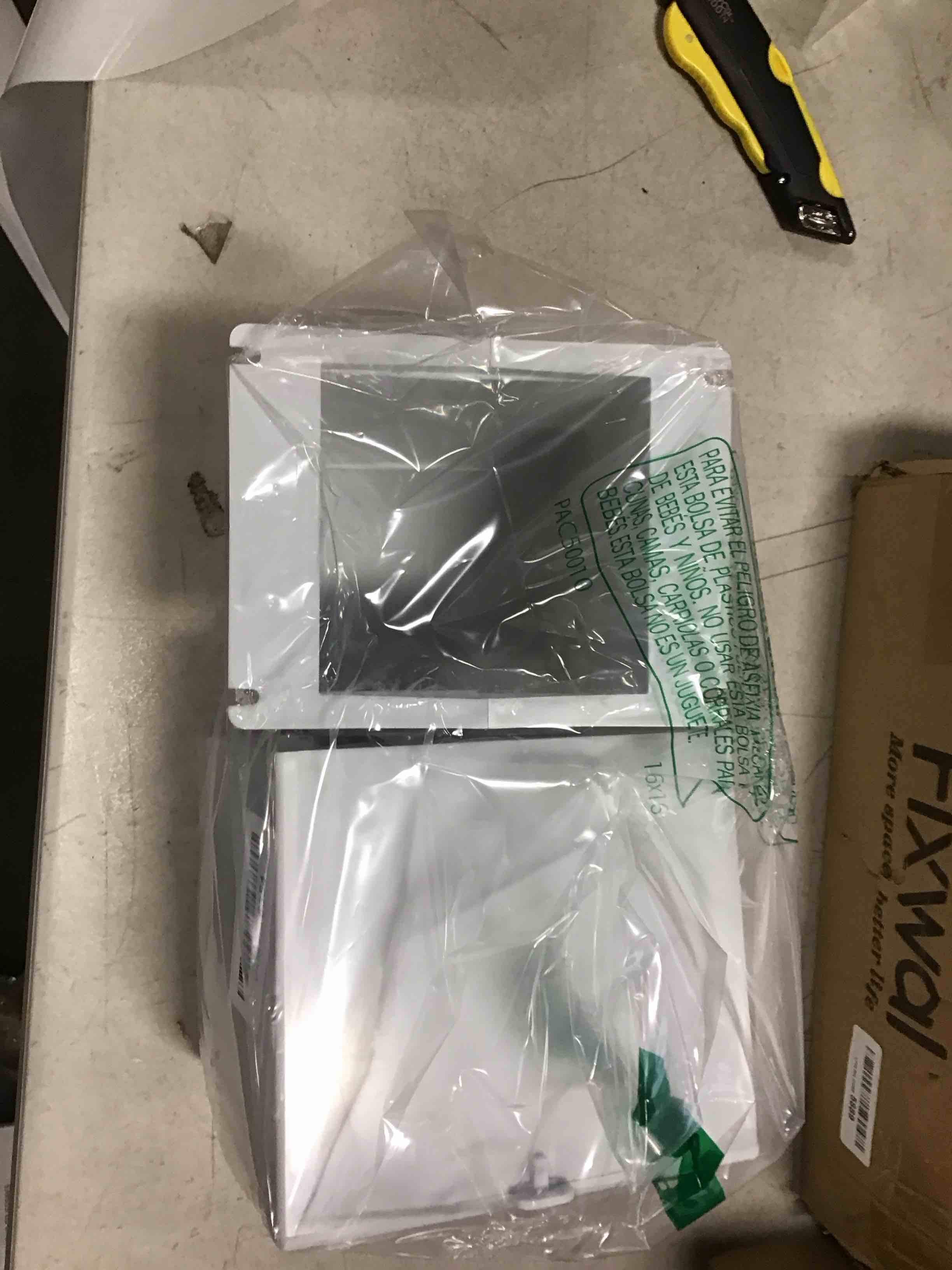 https://s3.amazonaws.com/lotting-images-prod/bidfta/ORG6353547_1712839584138.jpeg