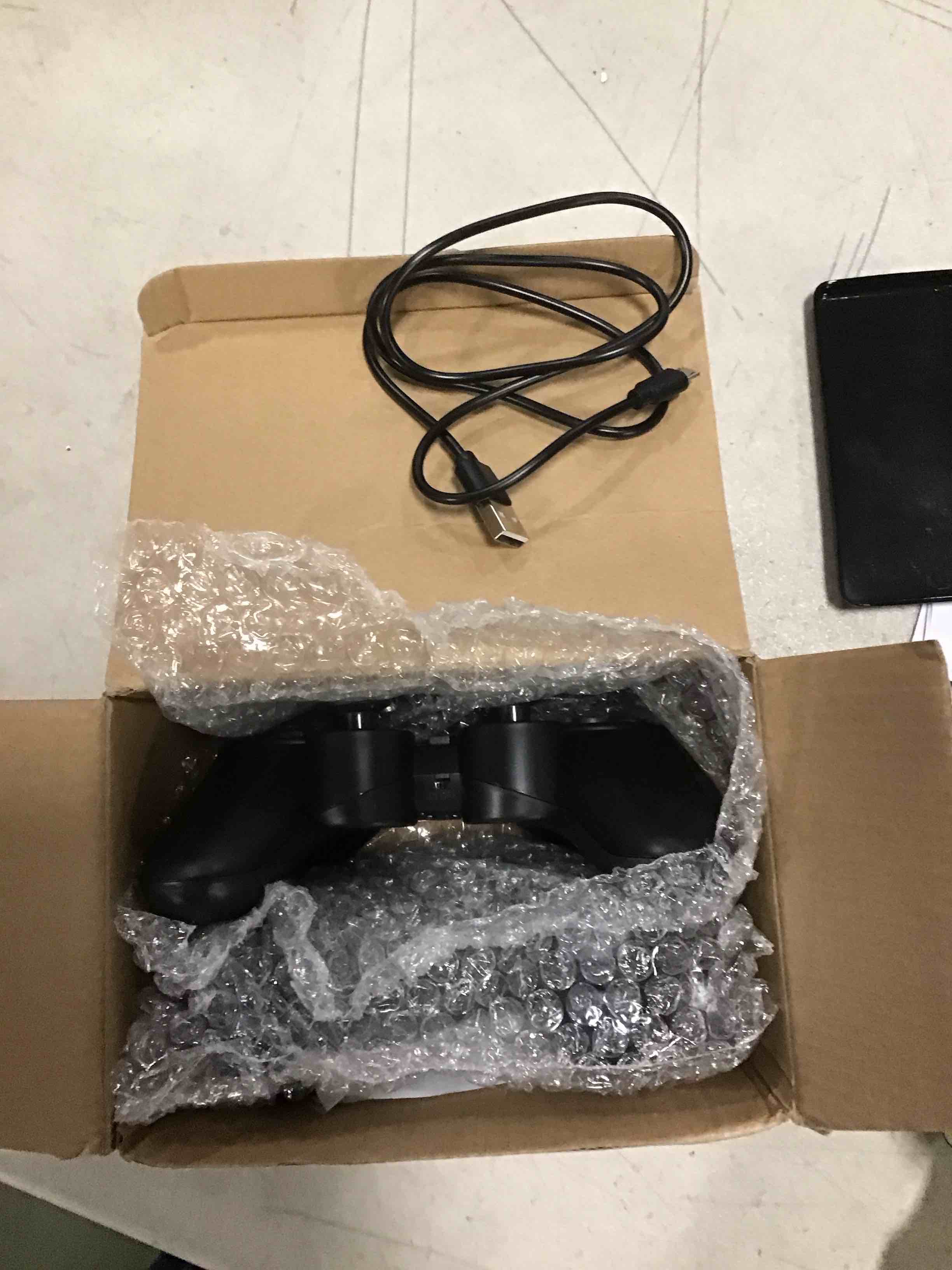 https://s3.amazonaws.com/lotting-images-prod/bidfta/ORG6353595_1712842925290.jpeg