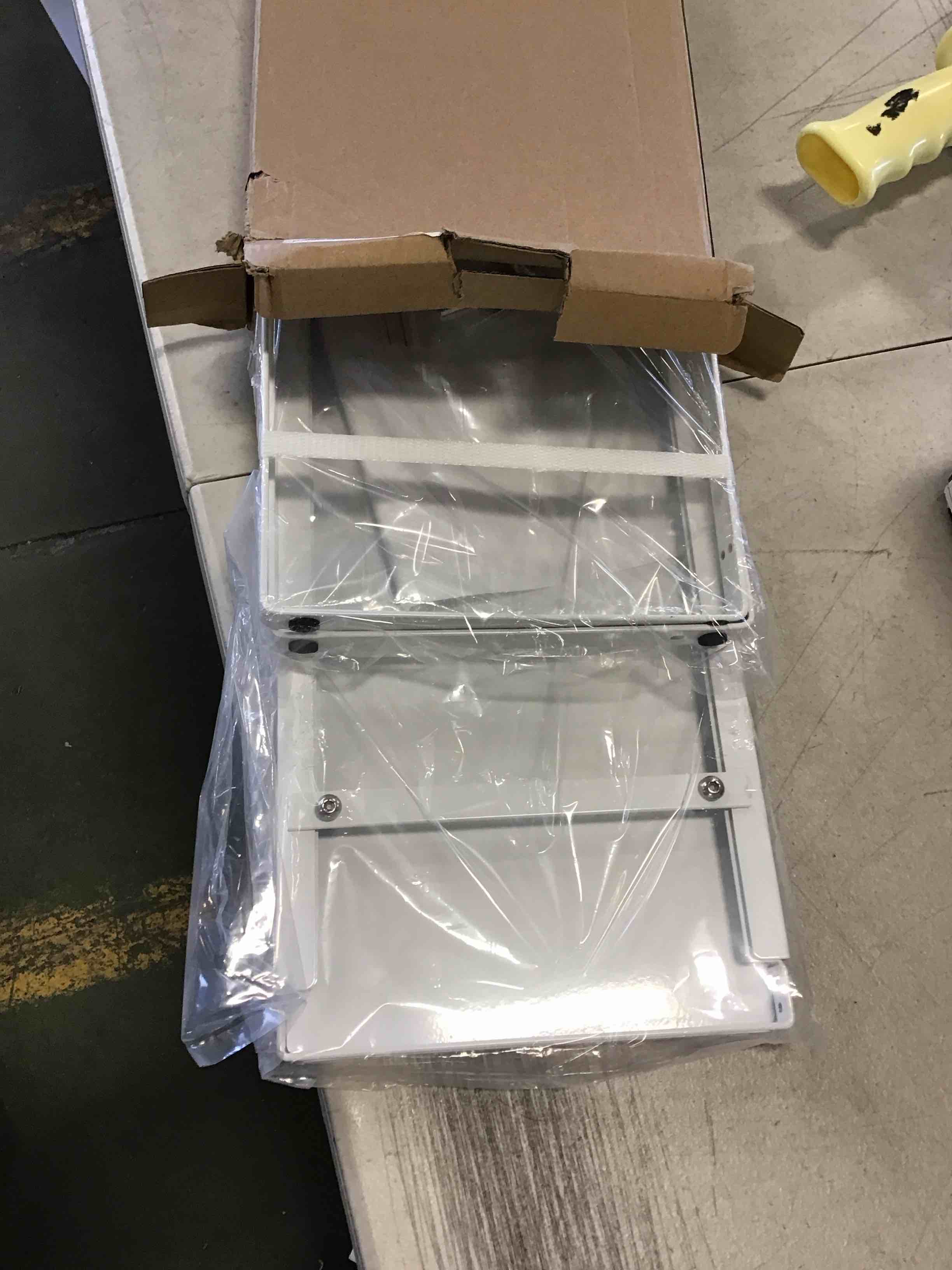 https://s3.amazonaws.com/lotting-images-prod/bidfta/ORG6354331_1713201497652.jpeg