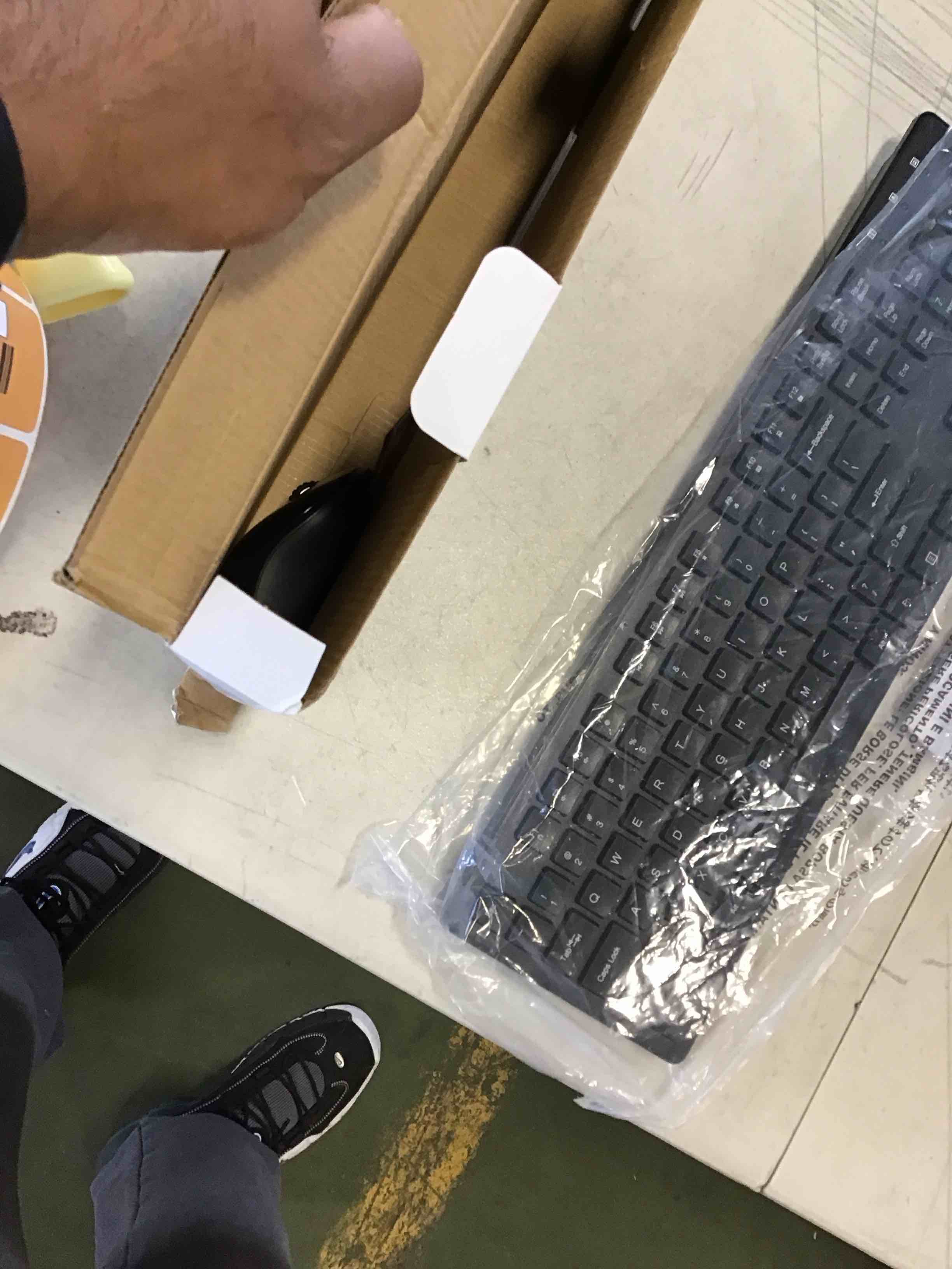 https://s3.amazonaws.com/lotting-images-prod/bidfta/ORG6354425_1713209580544.jpeg
