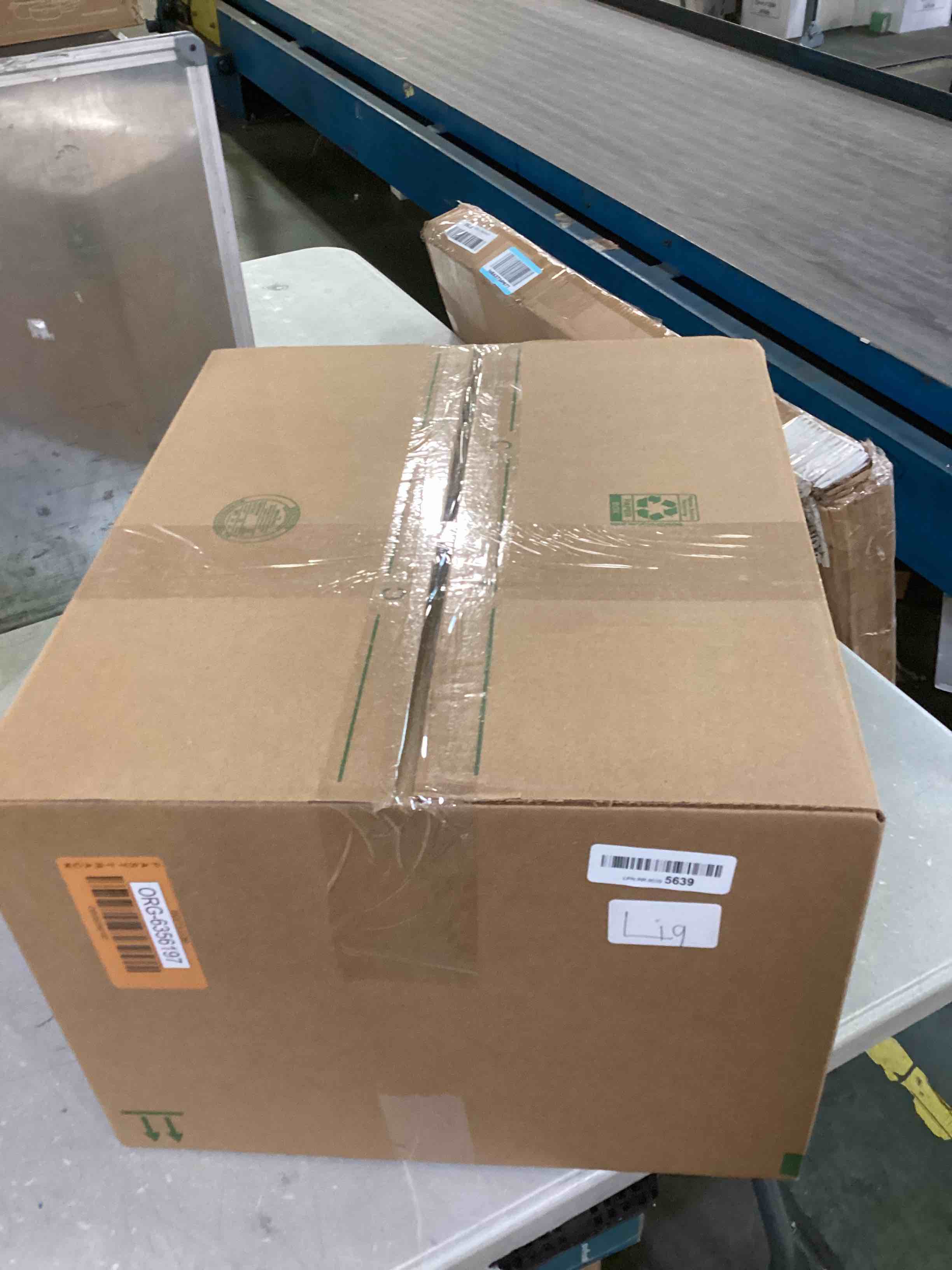 https://s3.amazonaws.com/lotting-images-prod/bidfta/ORG6356197_1712679779539.jpeg