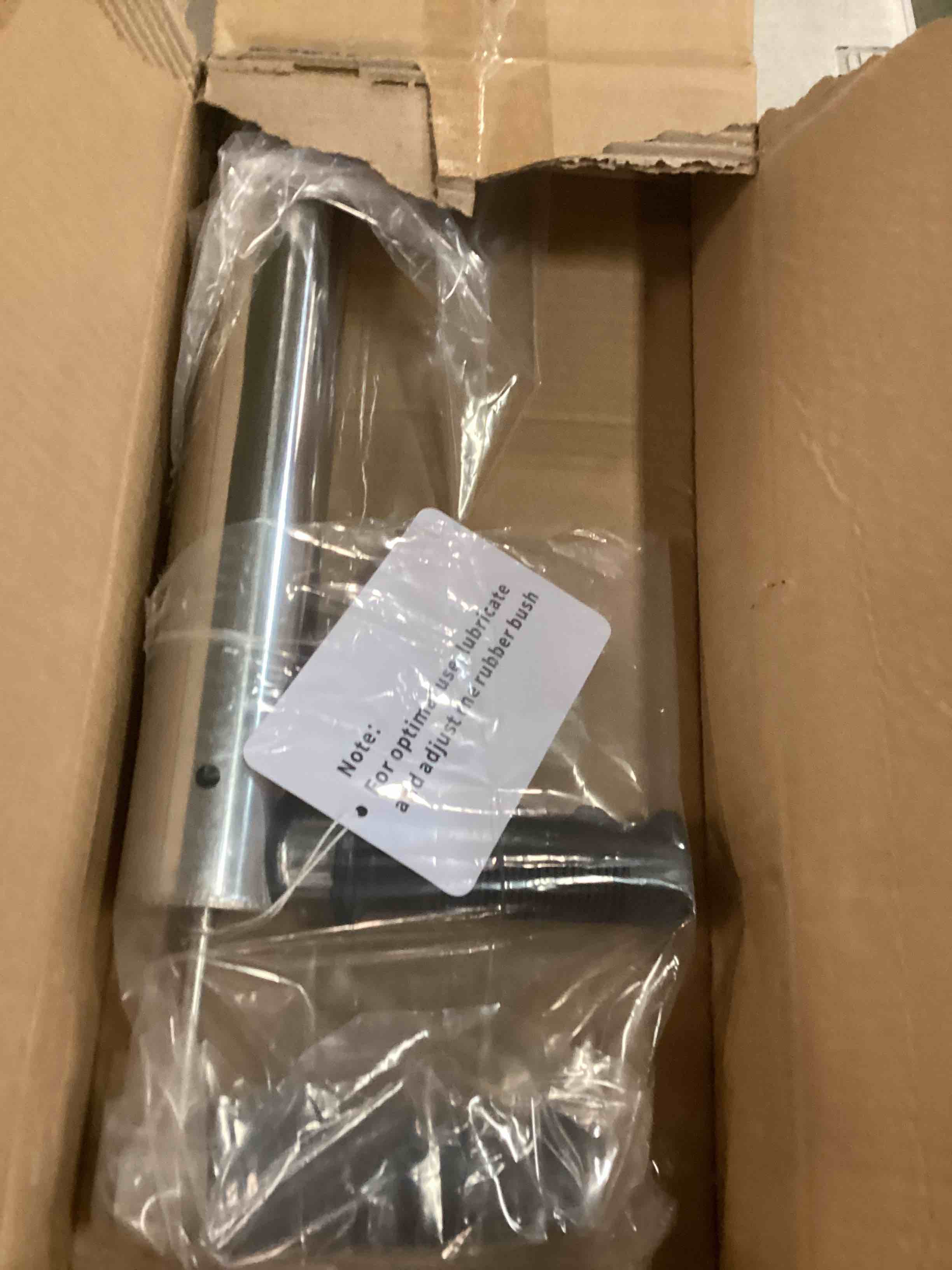 https://s3.amazonaws.com/lotting-images-prod/bidfta/ORG6356353_1712754423845.jpeg