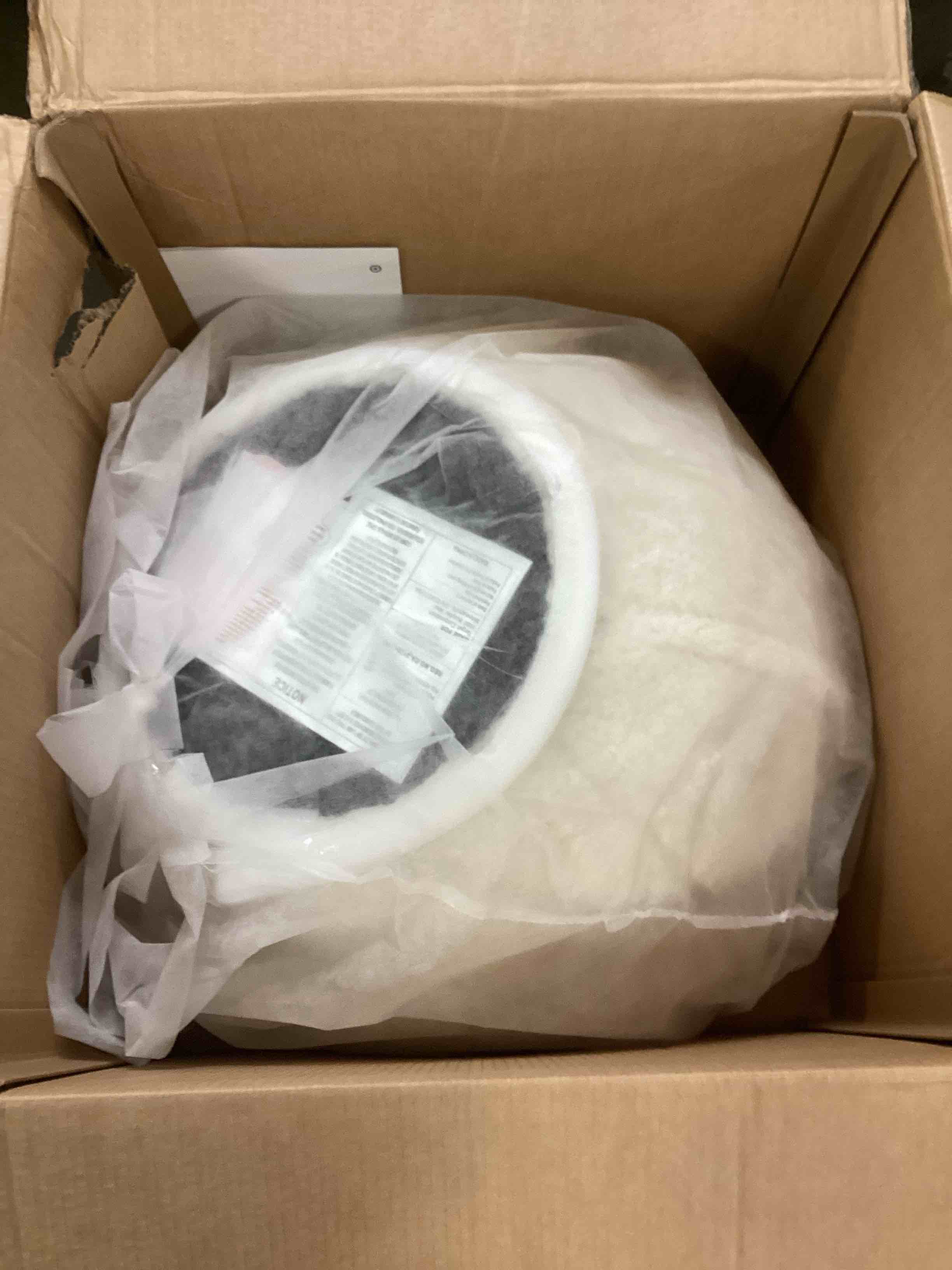 https://s3.amazonaws.com/lotting-images-prod/bidfta/ORG6357005_1713211737712.jpeg