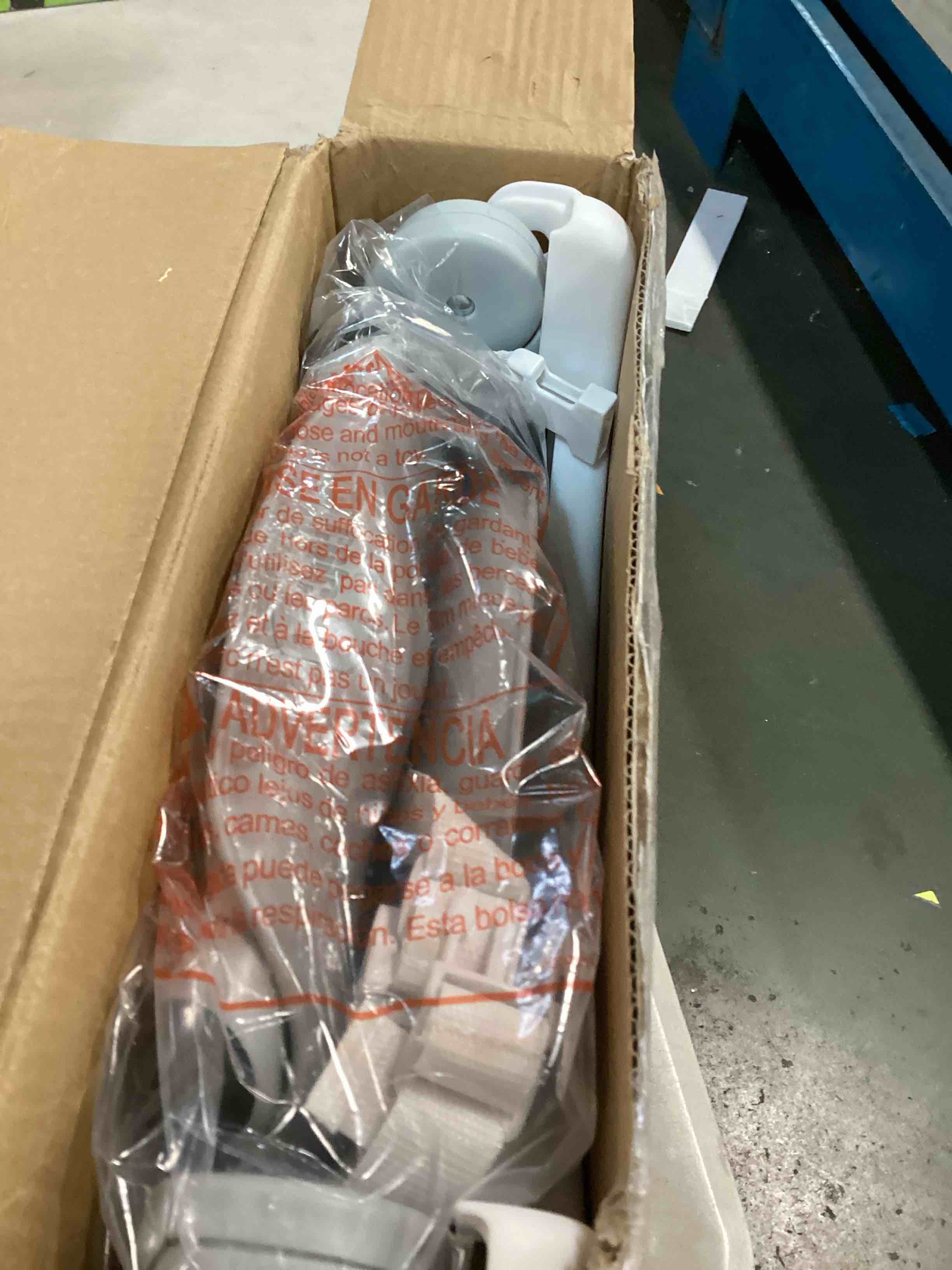https://s3.amazonaws.com/lotting-images-prod/bidfta/ORG6357070_1713273583791.jpeg