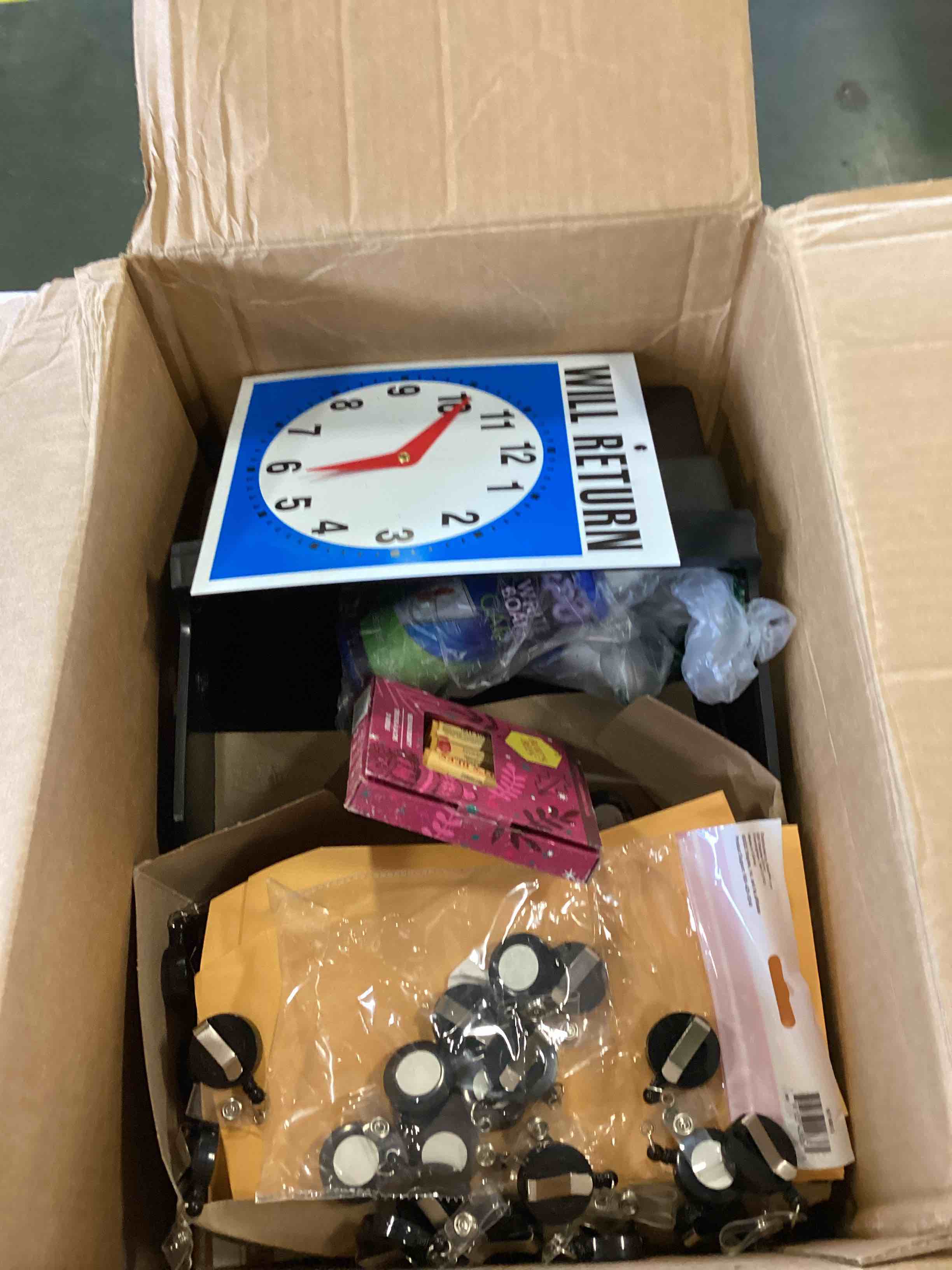 Assorted of variety of products for the maintenance and cleaning of office or home. (expiration date, brands and sizes may vary)