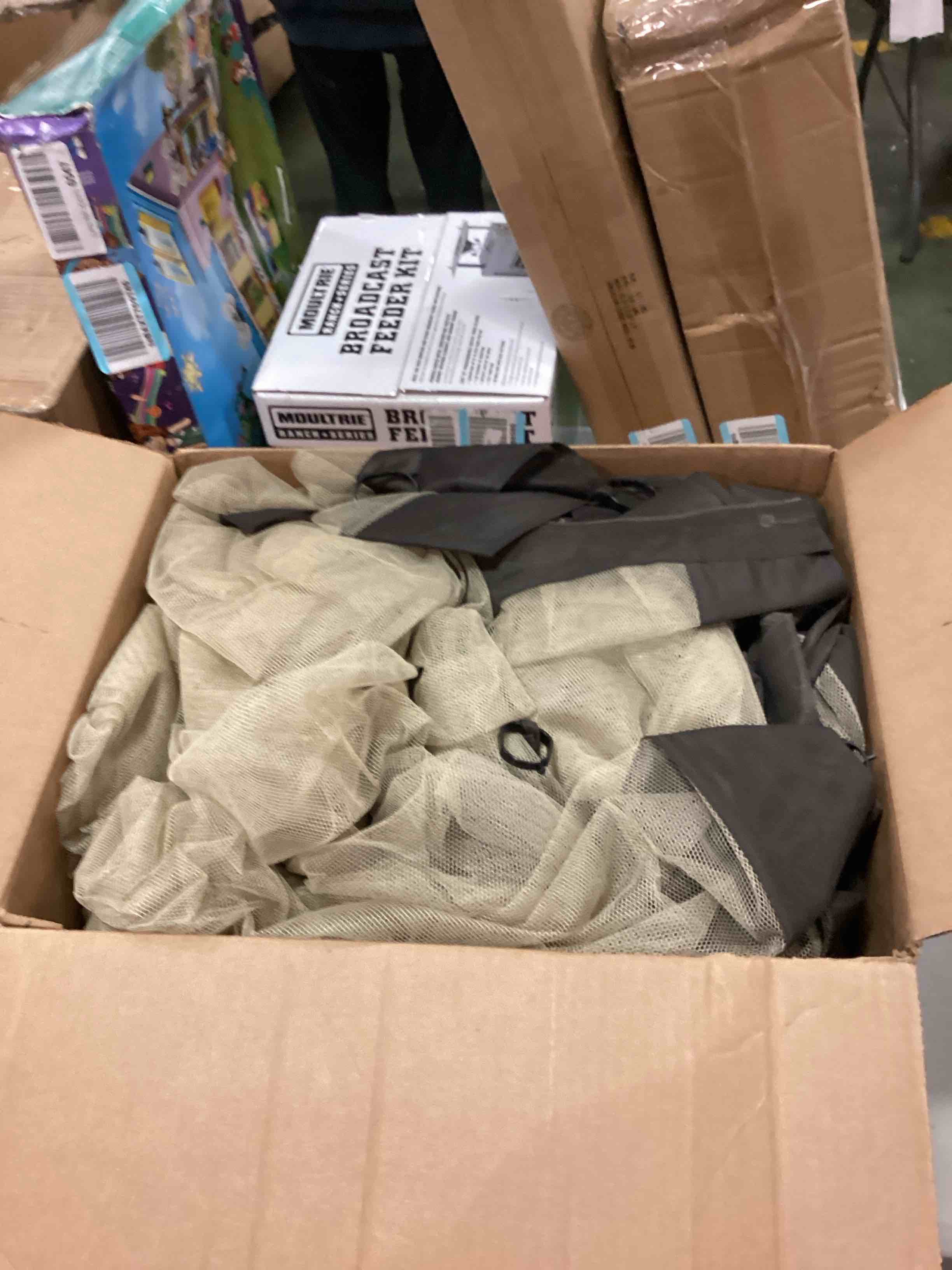 https://s3.amazonaws.com/lotting-images-prod/bidfta/ORG6359055_1712255451703.jpeg