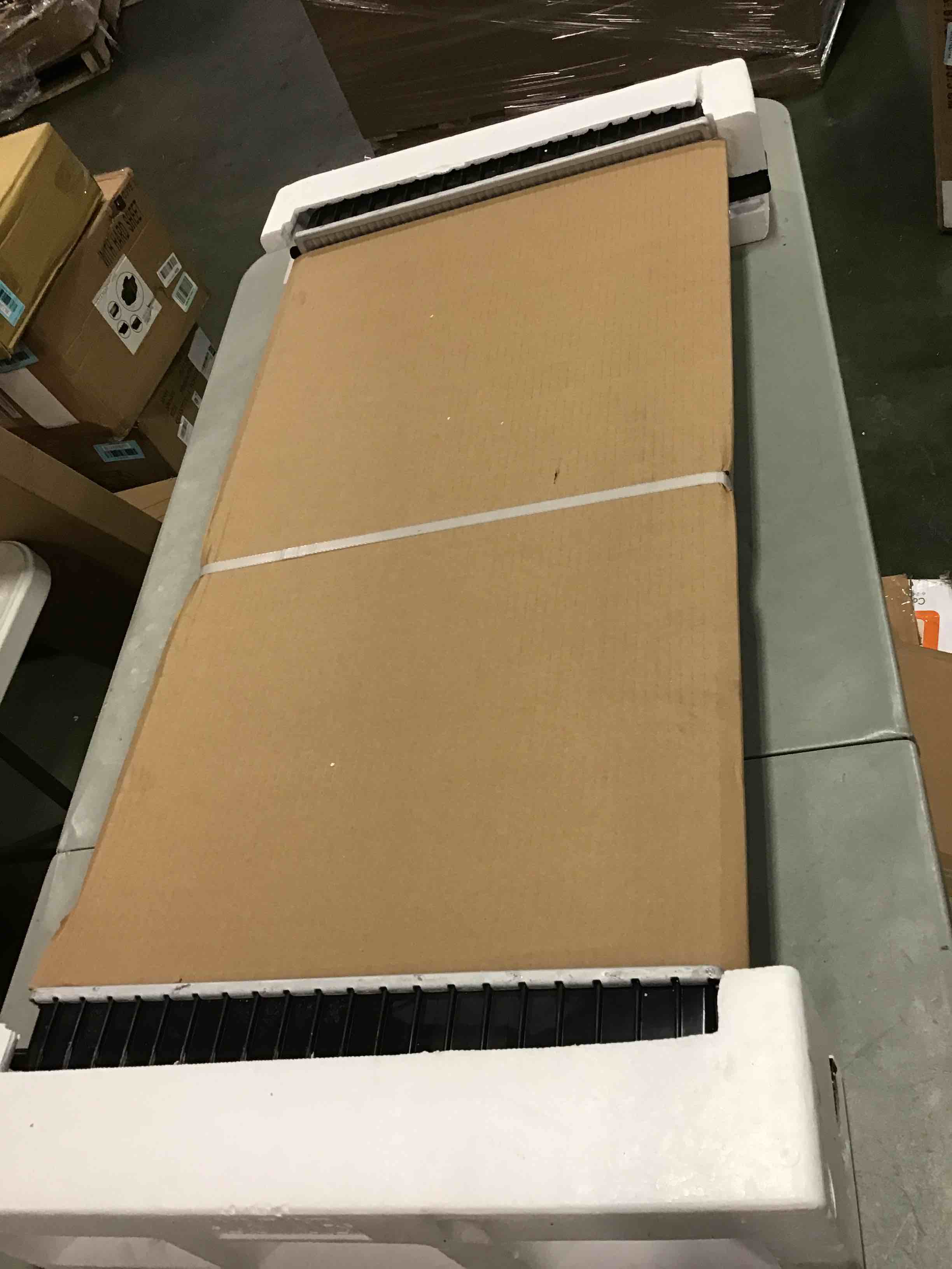 AUTOSAVER88 34'' Radiator Compatible with Chevy Silverado Suburban Tahoe Cadillac Avalanche Escalade GMC Yukon Sierra ATRD1004