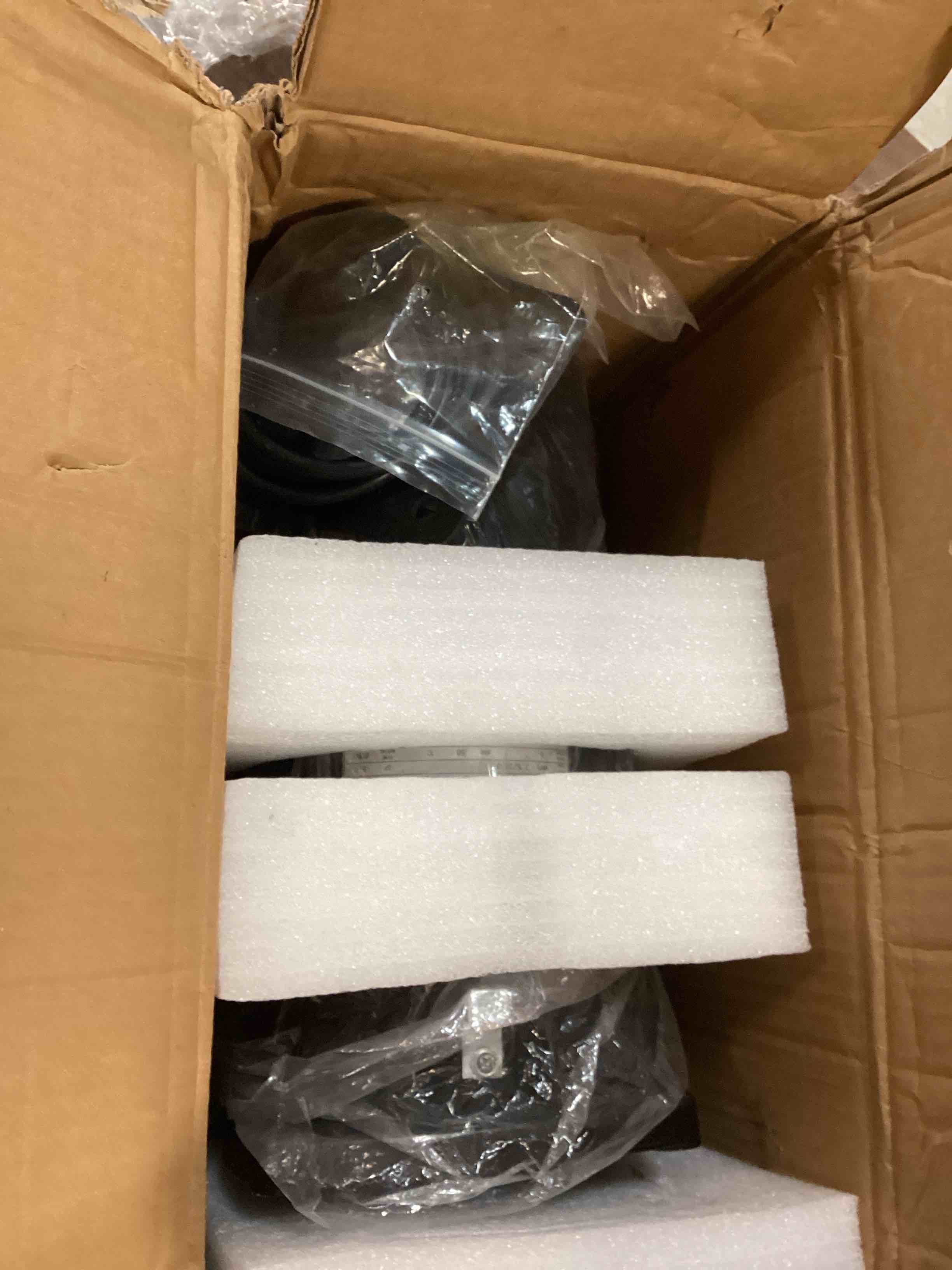 https://s3.amazonaws.com/lotting-images-prod/bidfta/ORG6363104_1712405012055.jpeg