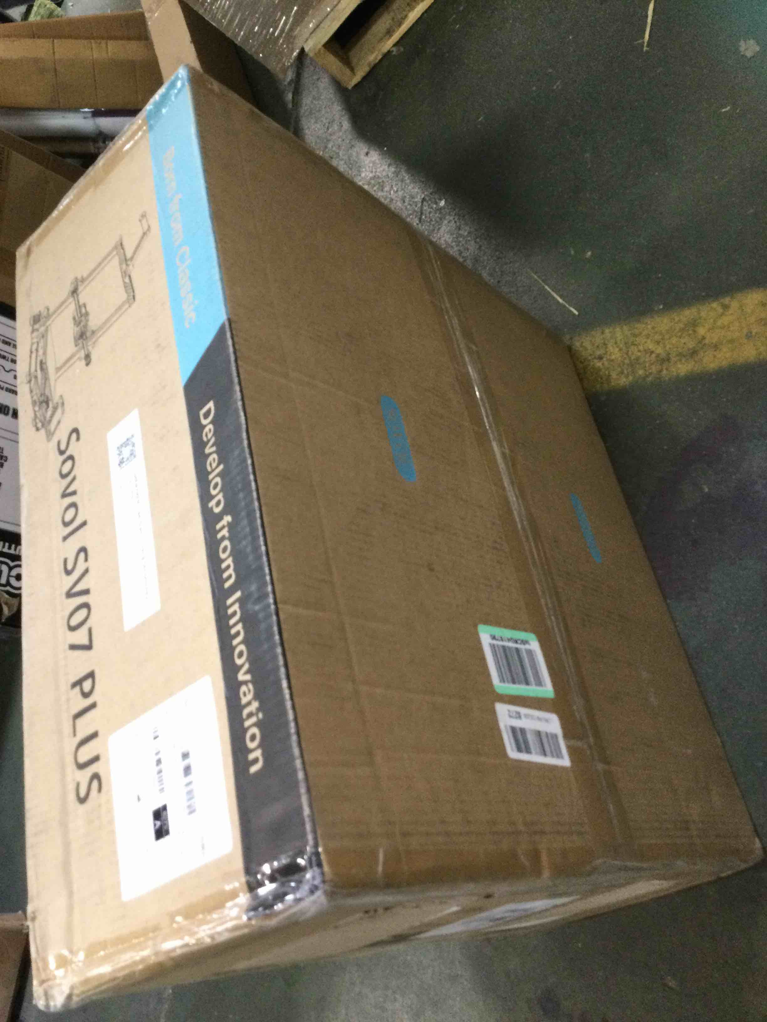 https://s3.amazonaws.com/lotting-images-prod/bidfta/ORG6365591_1712597480343.jpeg