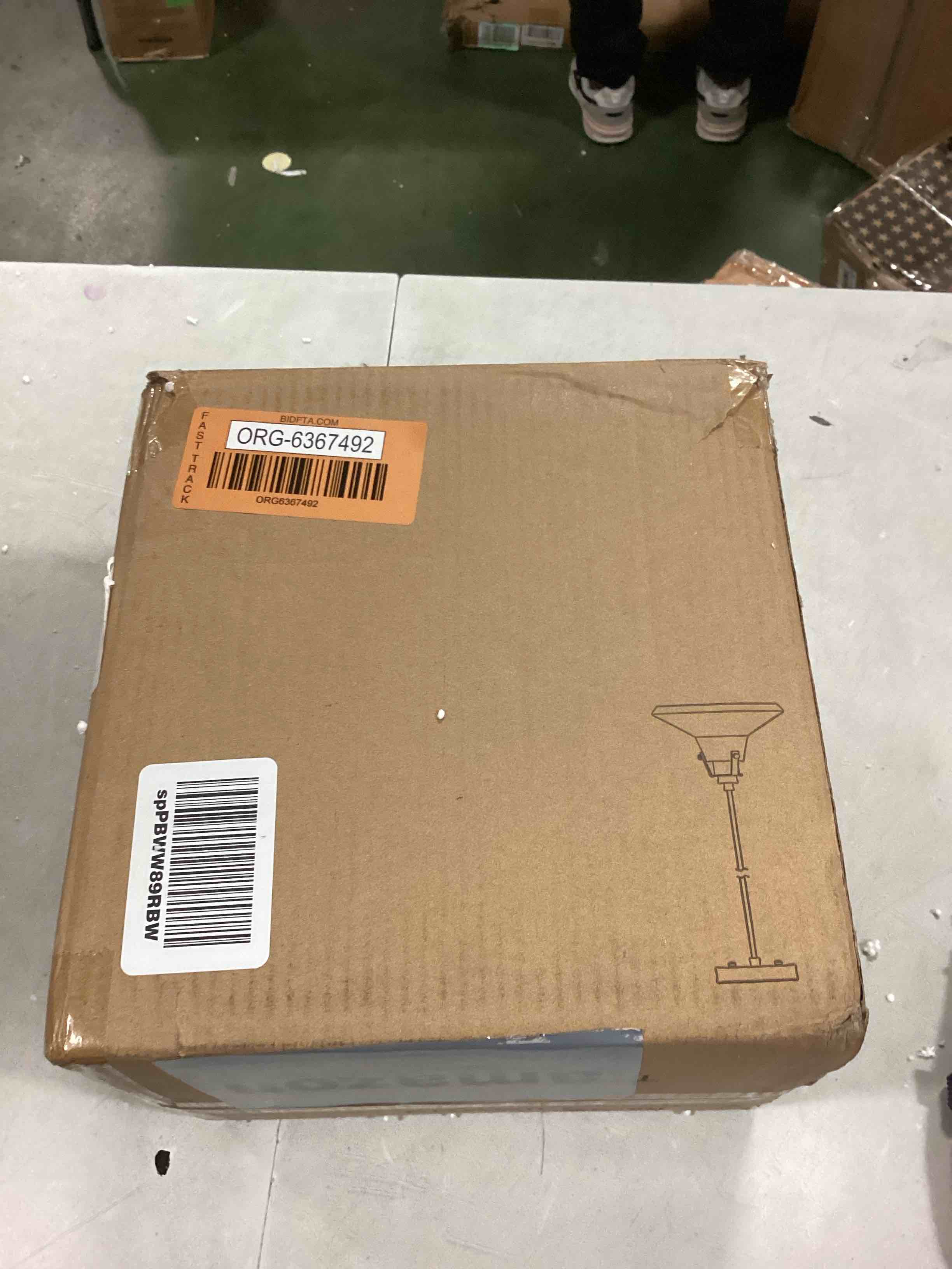 https://s3.amazonaws.com/lotting-images-prod/bidfta/ORG6367492_1713270966132.jpeg