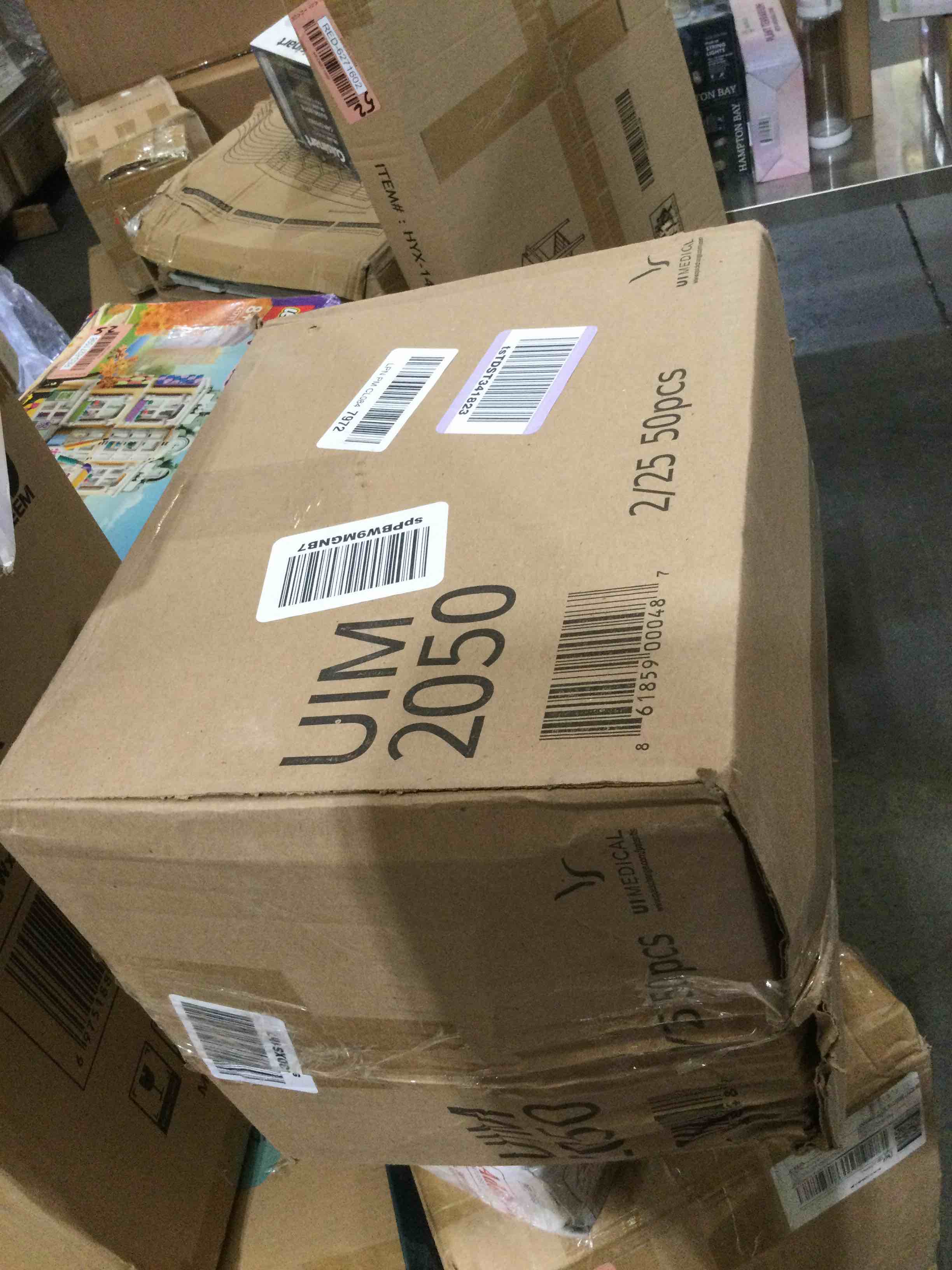 https://s3.amazonaws.com/lotting-images-prod/bidfta/ORG6381406_1718645389429.jpeg