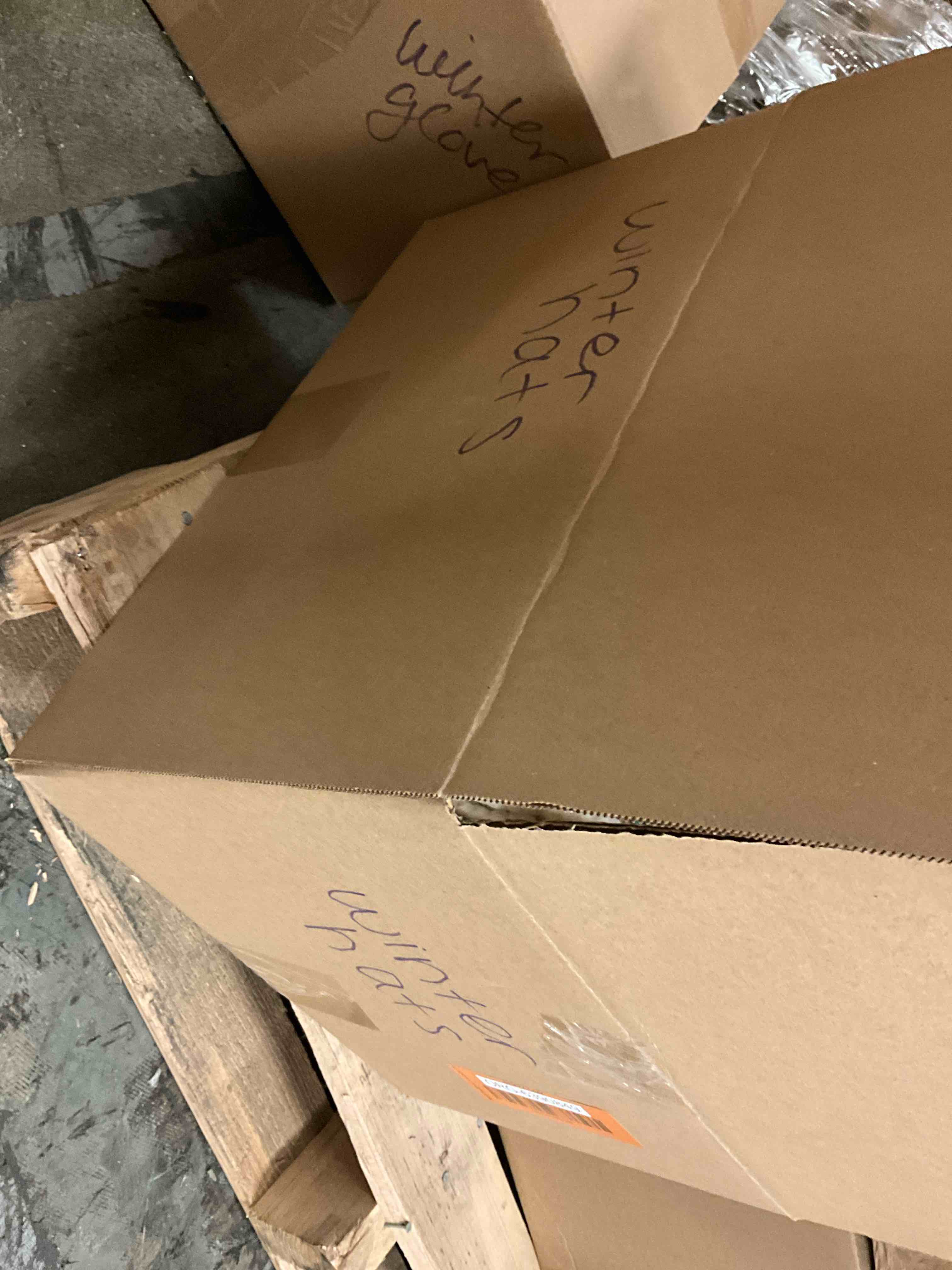 https://s3.amazonaws.com/lotting-images-prod/bidfta/ORG6390849_1715021284964.jpeg