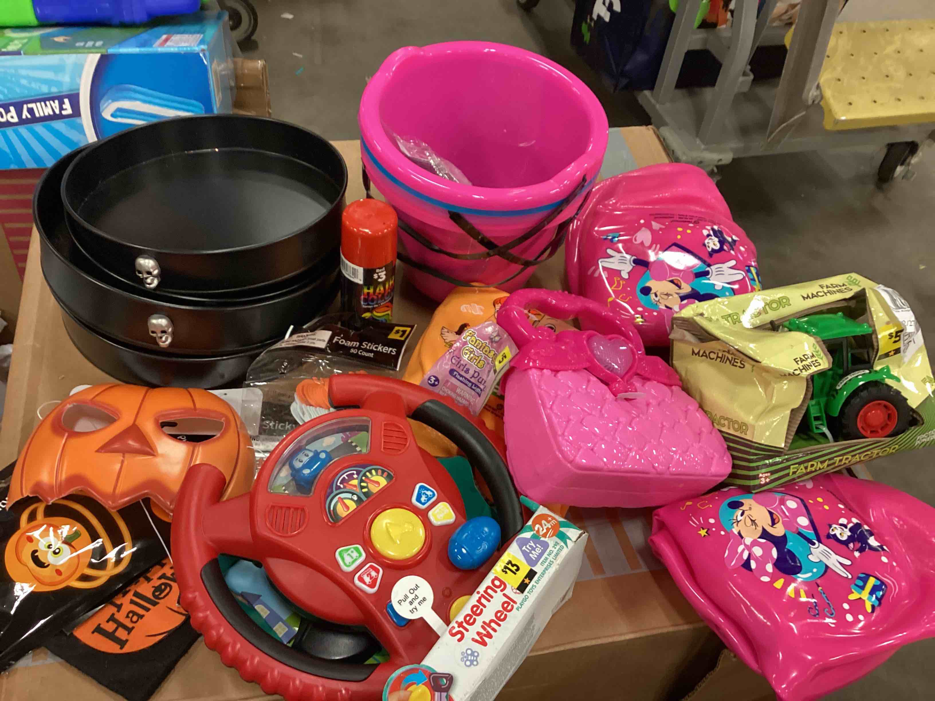 iG WHEEL, FARM TRACTOR, HAIR COLORING, BOUNCING BALLS FOR KIDS AND MUCH MORE