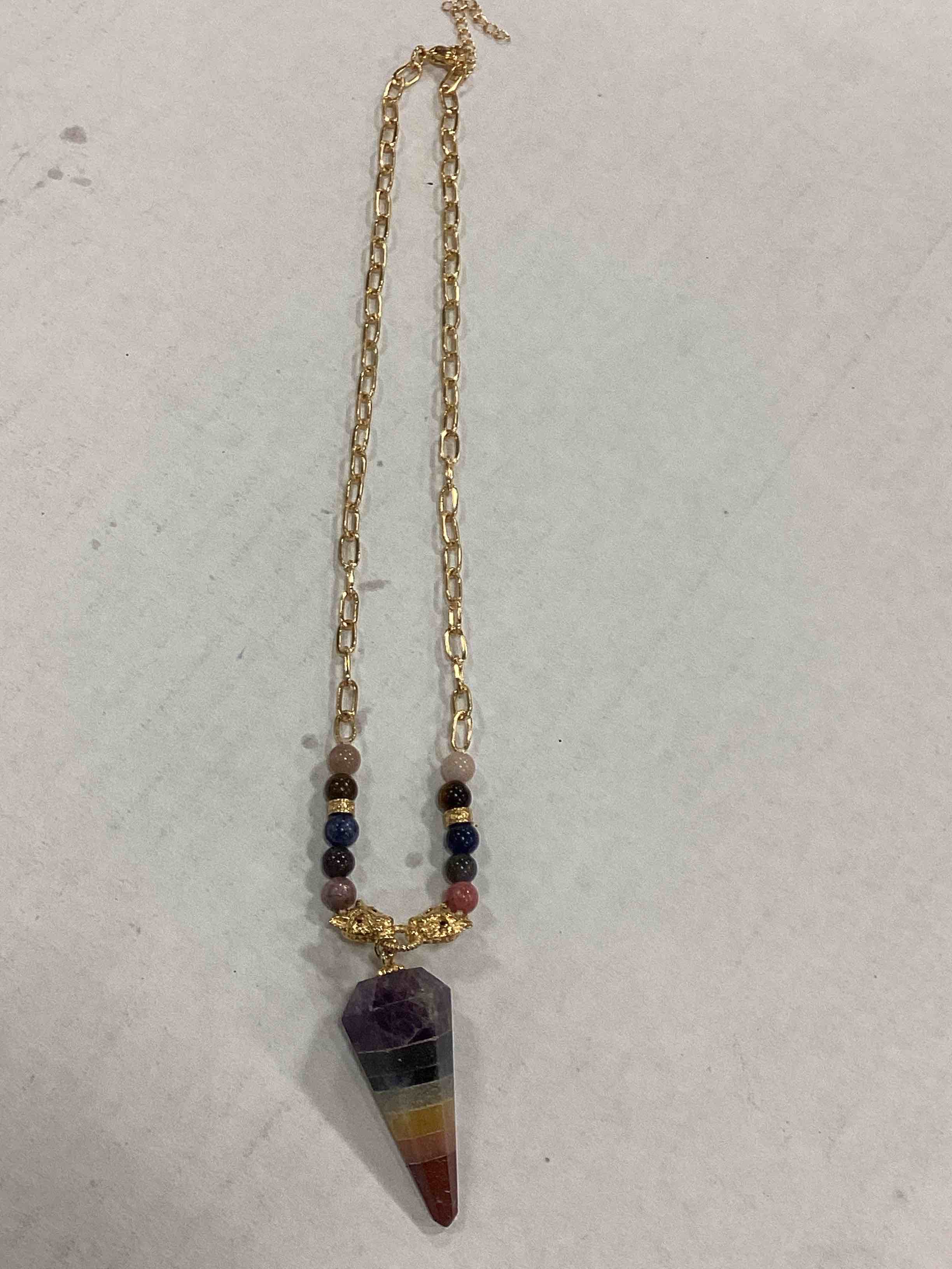 MIX GEM AND GOLD NECKLAST, 10” LONG
