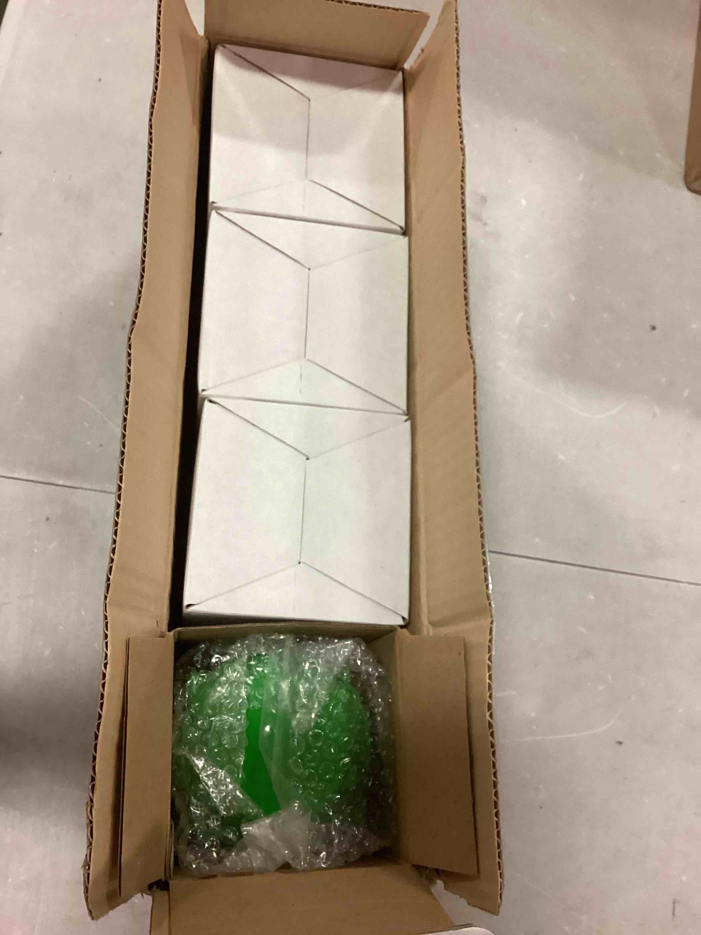https://s3.amazonaws.com/lotting-images-prod/bidfta/ORG6392753_1716554975788.jpeg