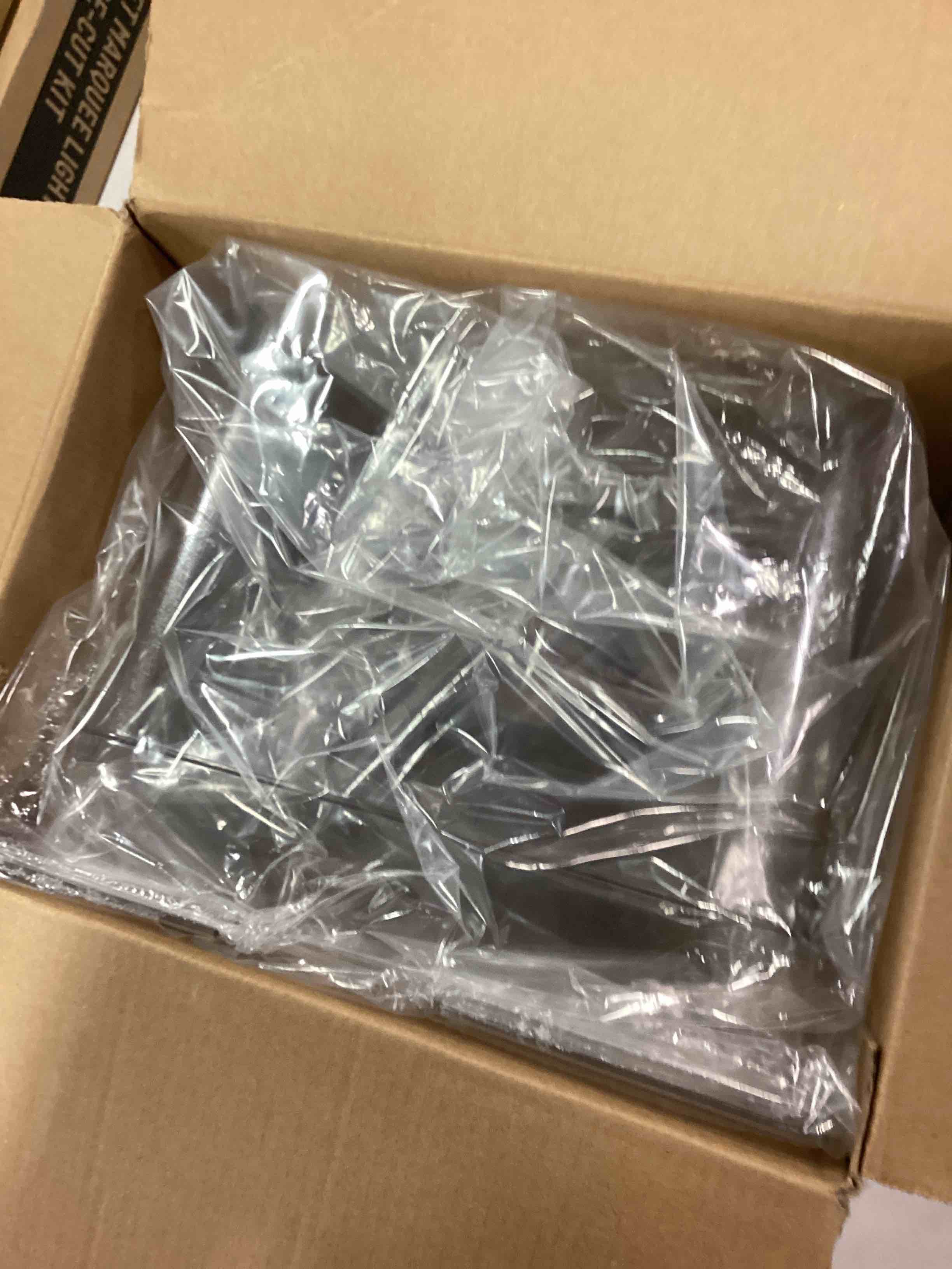 https://s3.amazonaws.com/lotting-images-prod/bidfta/ORG6393005_1716636760174.jpeg