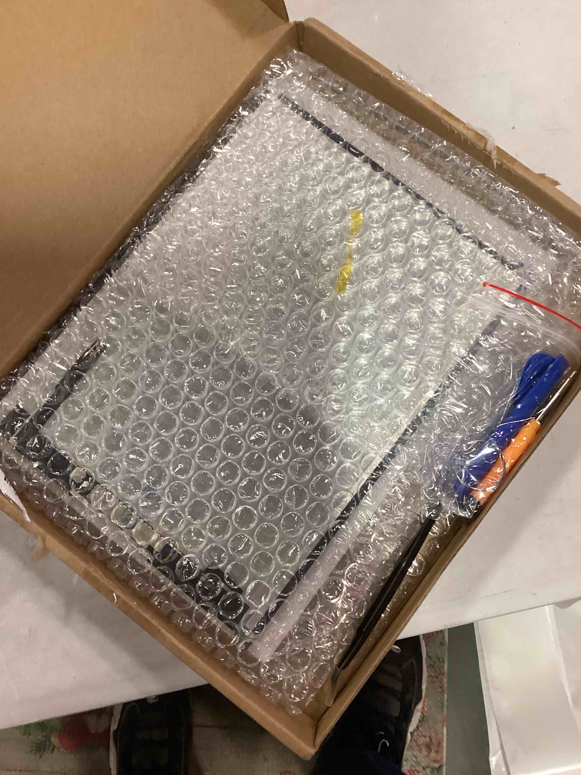 https://s3.amazonaws.com/lotting-images-prod/bidfta/ORG6393054_1716639308512.jpeg