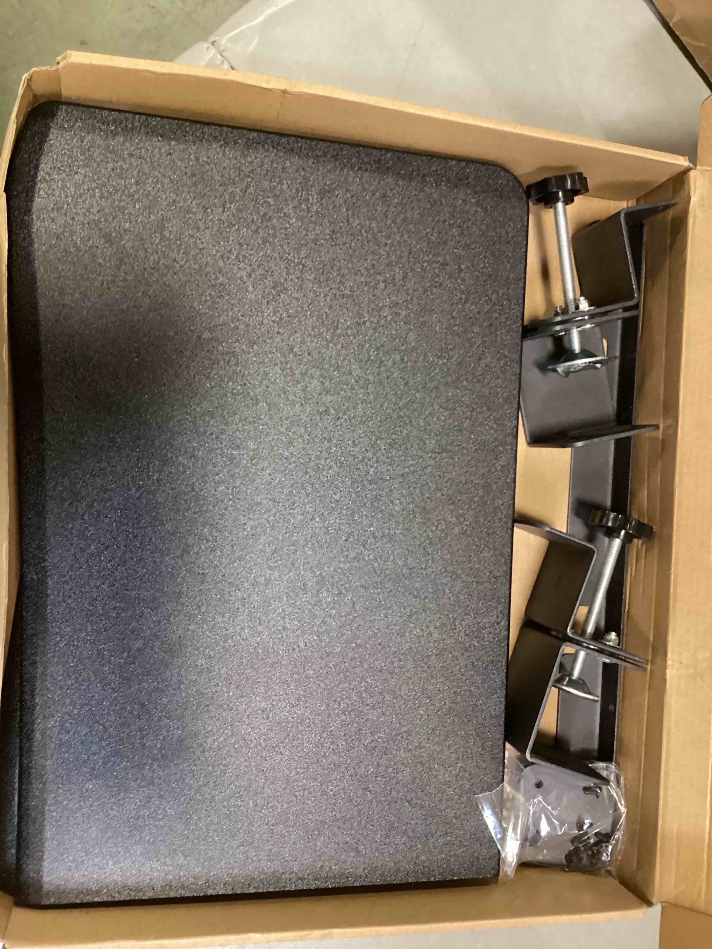 https://s3.amazonaws.com/lotting-images-prod/bidfta/ORG6394731_1717071405766.jpeg