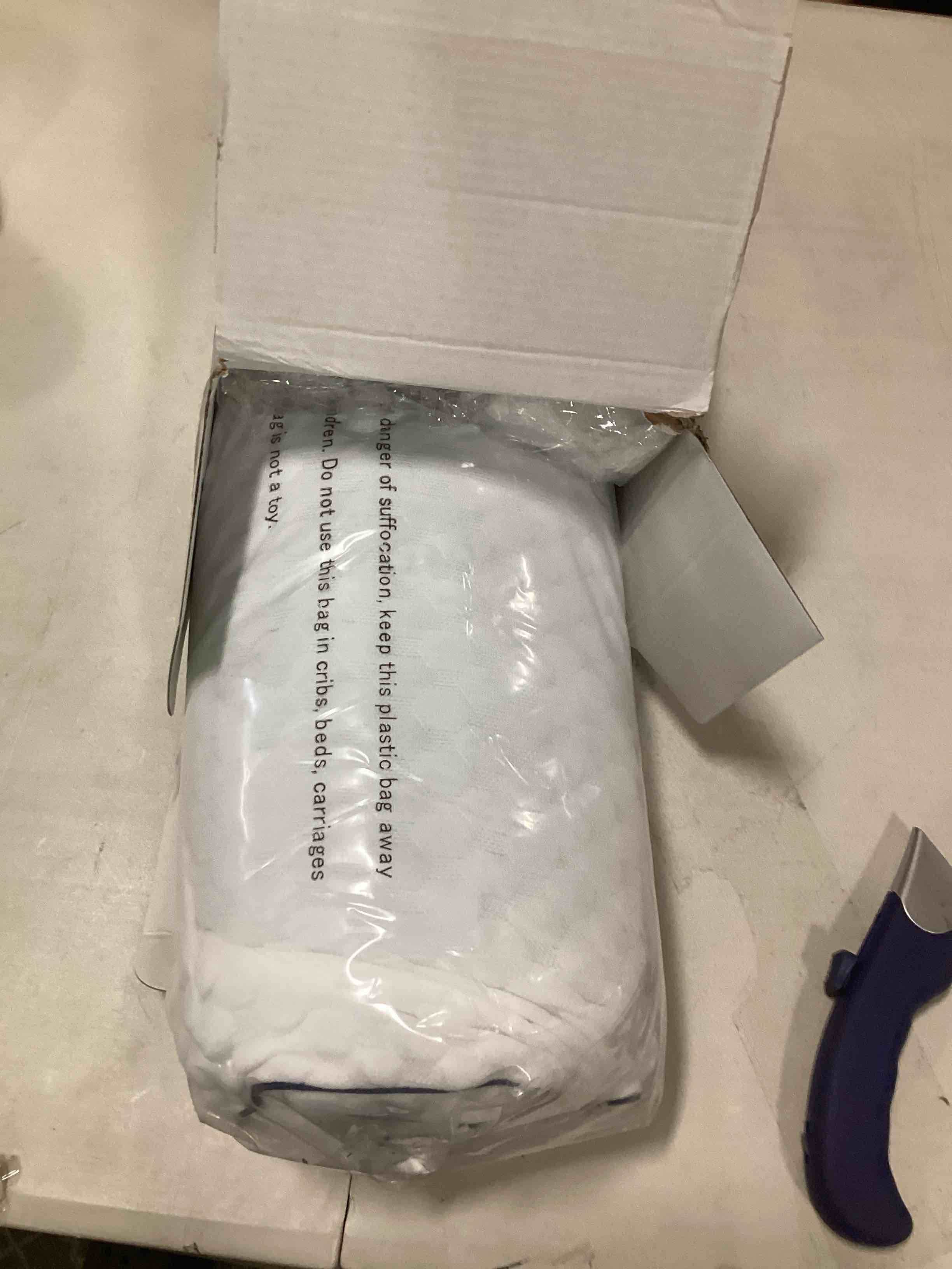 https://s3.amazonaws.com/lotting-images-prod/bidfta/ORG6395202_1716299817331.jpeg