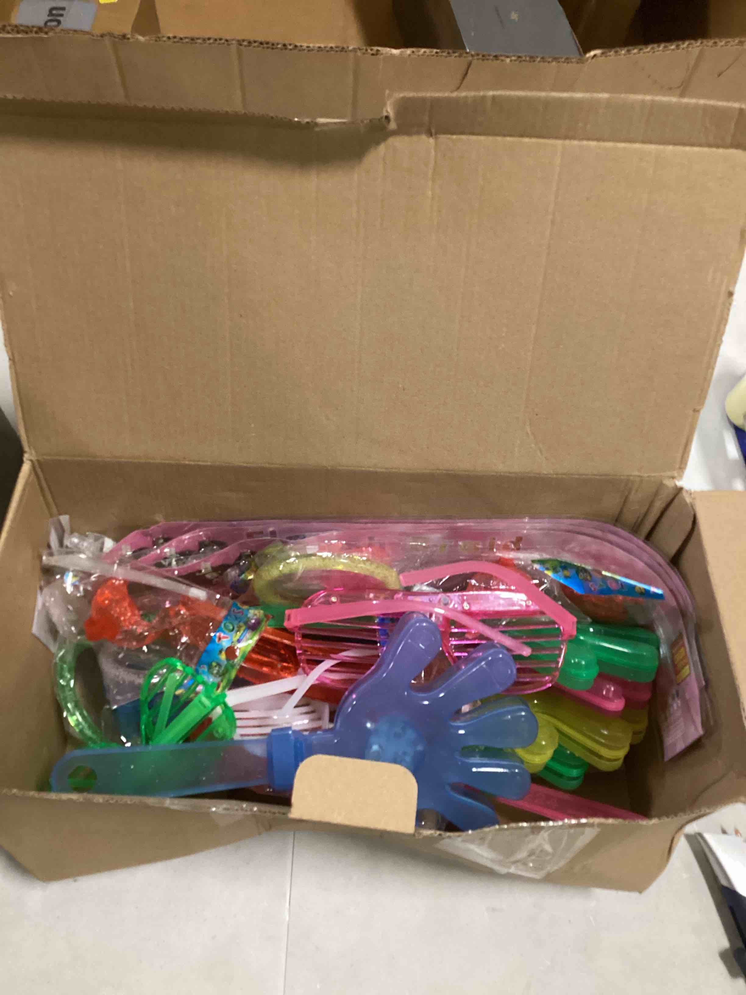https://s3.amazonaws.com/lotting-images-prod/bidfta/ORG6395283_1716311842891.jpeg