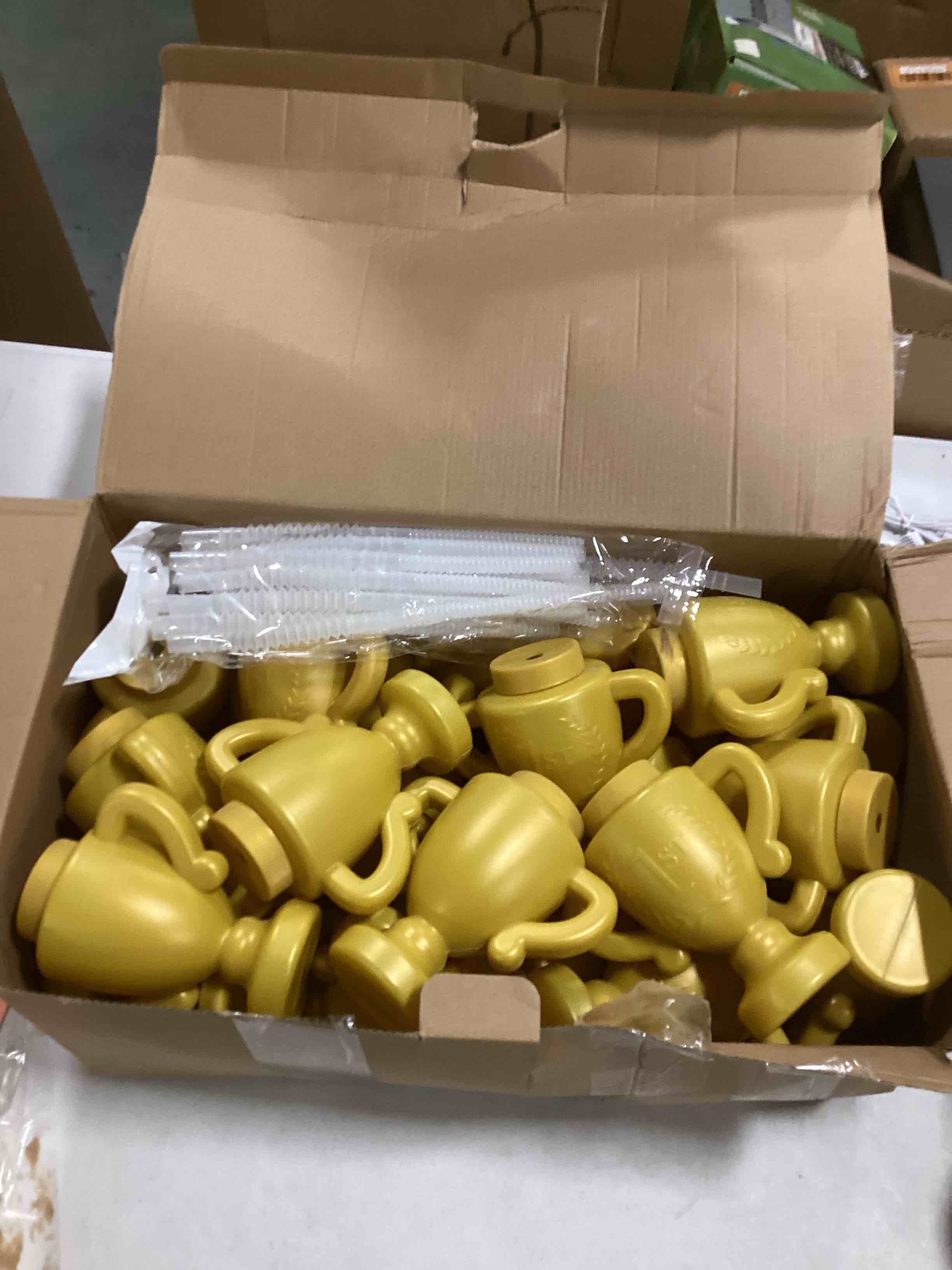 https://s3.amazonaws.com/lotting-images-prod/bidfta/ORG6395301_1716313765609.jpeg