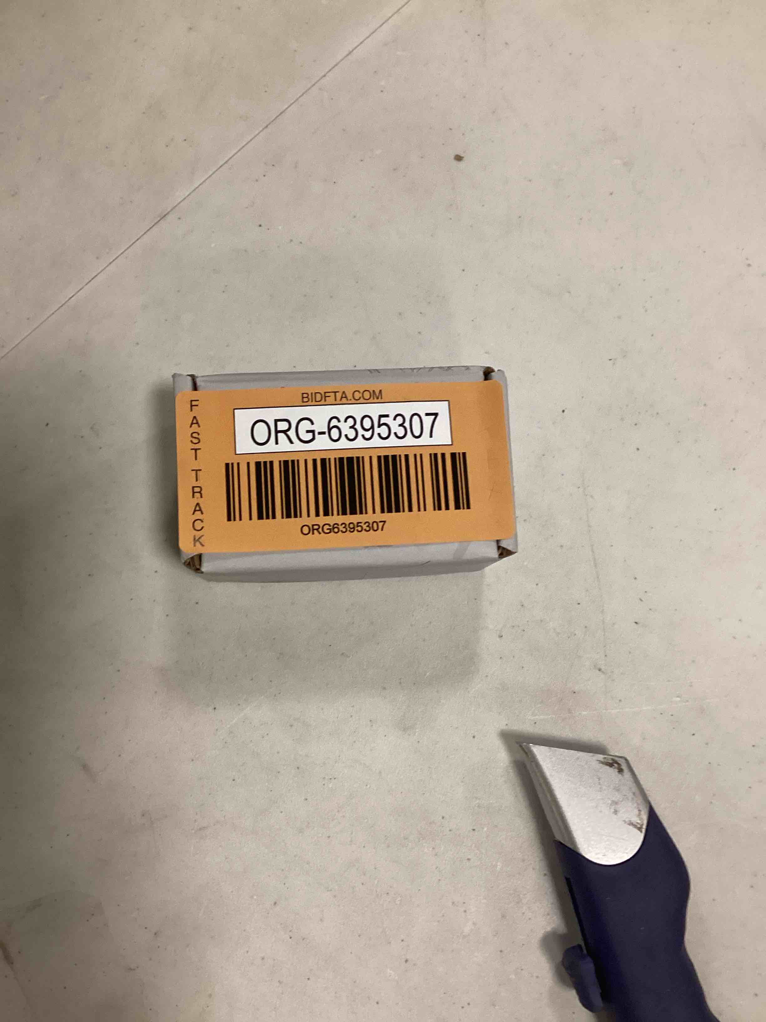 https://s3.amazonaws.com/lotting-images-prod/bidfta/ORG6395307_1716315619911.jpeg