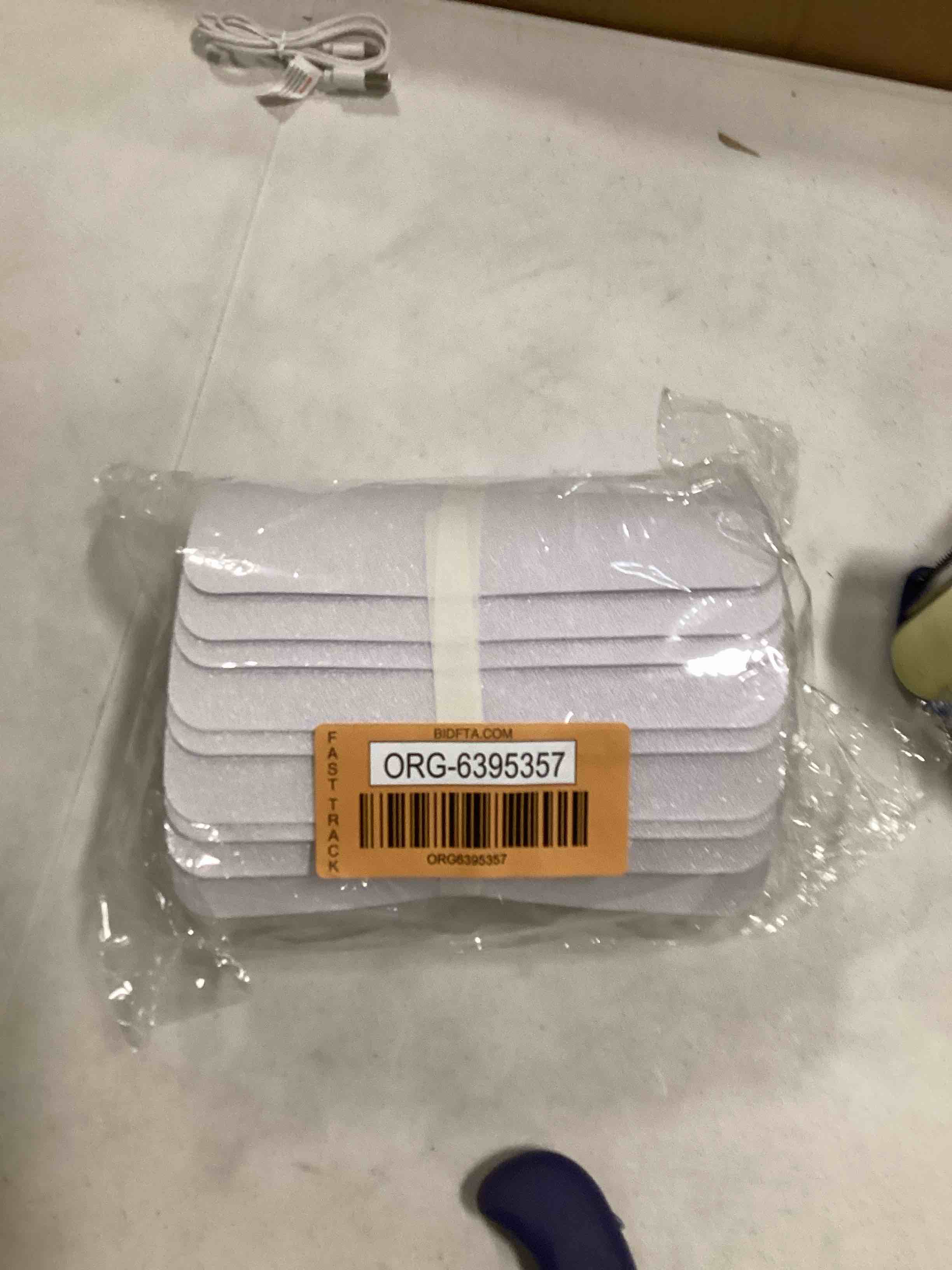 https://s3.amazonaws.com/lotting-images-prod/bidfta/ORG6395357_1716319263990.jpeg