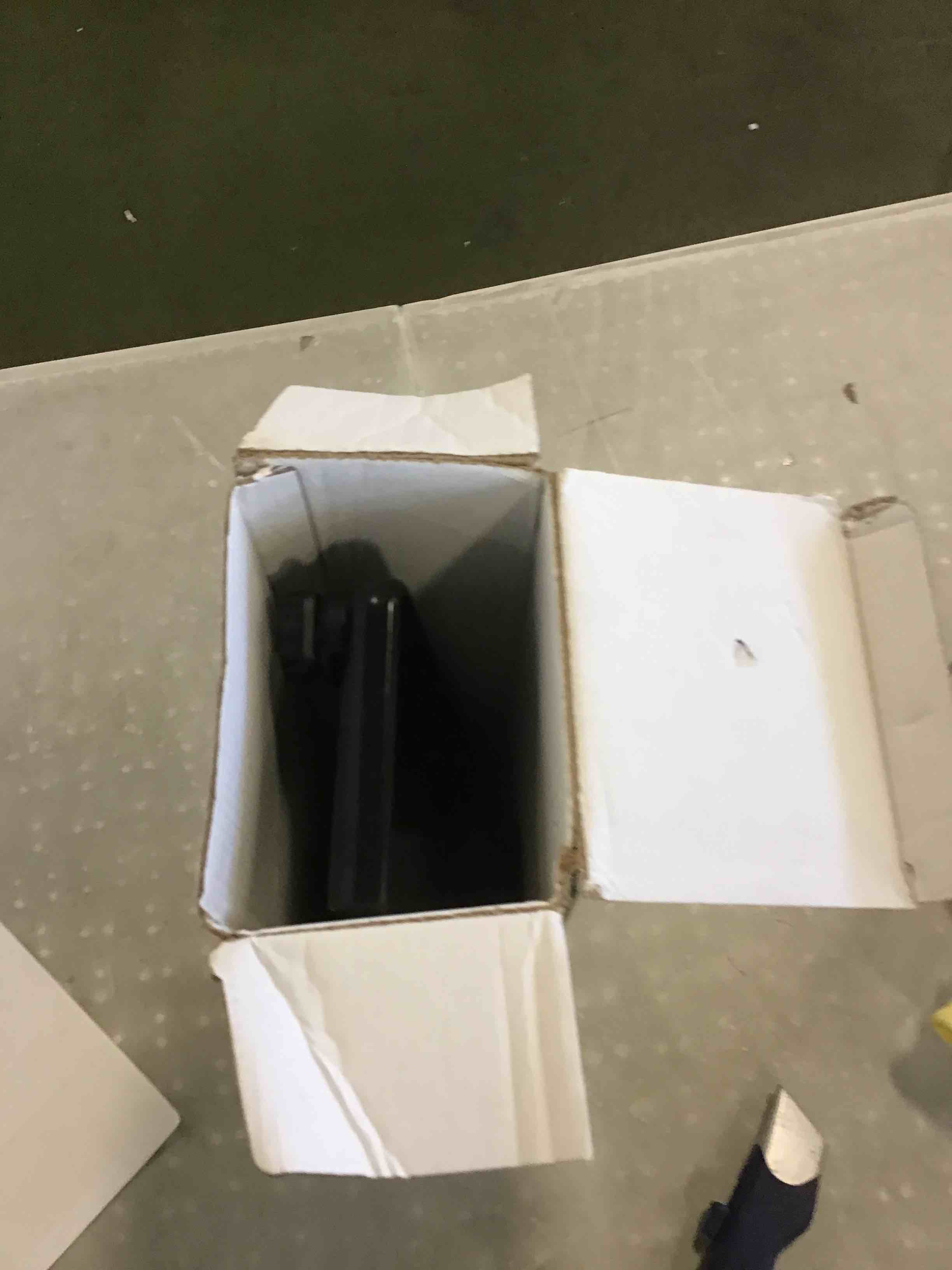 https://s3.amazonaws.com/lotting-images-prod/bidfta/ORG6397070_1716305771345.jpeg