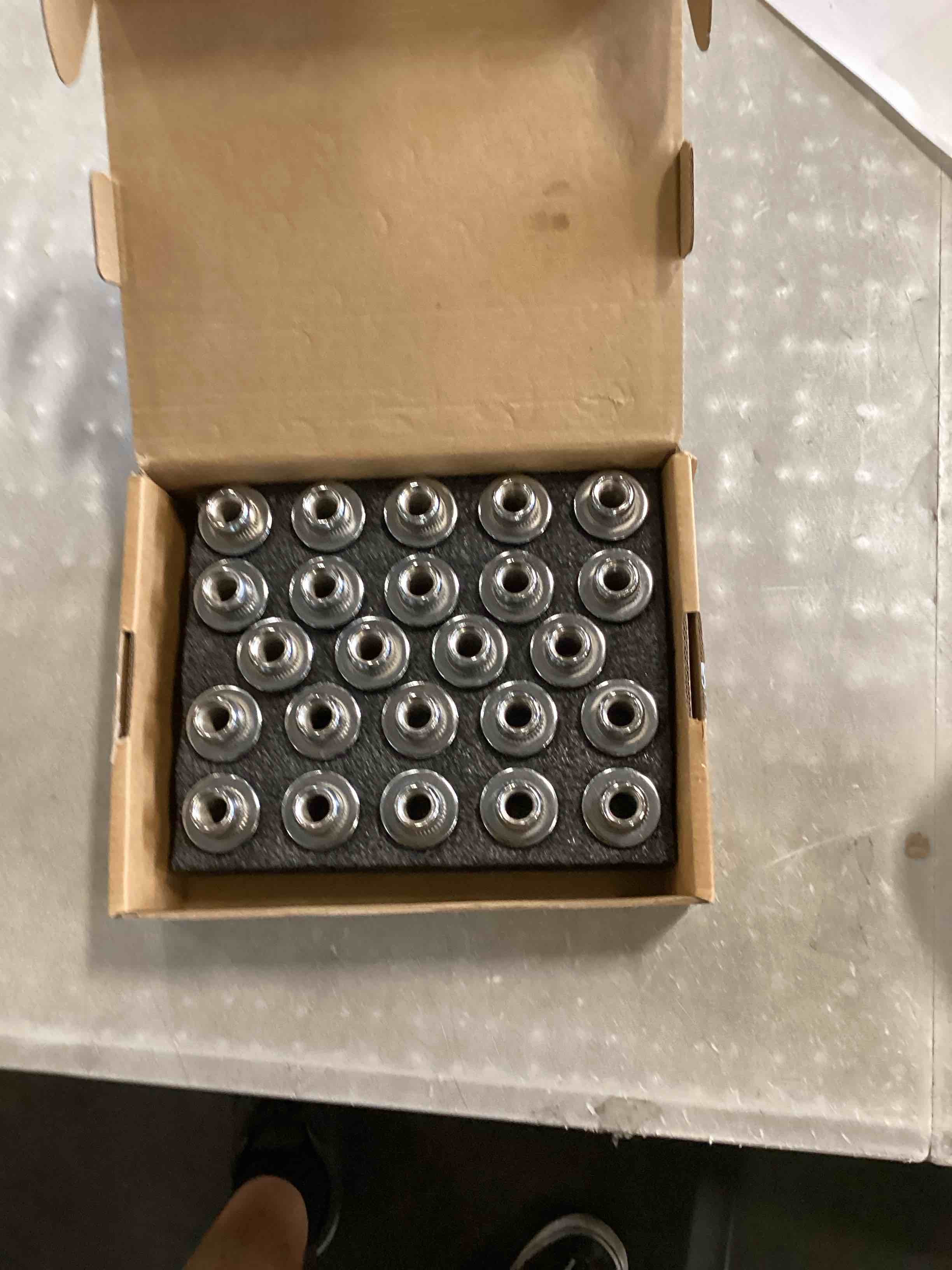 https://s3.amazonaws.com/lotting-images-prod/bidfta/ORG6397529_1716404960127.jpeg