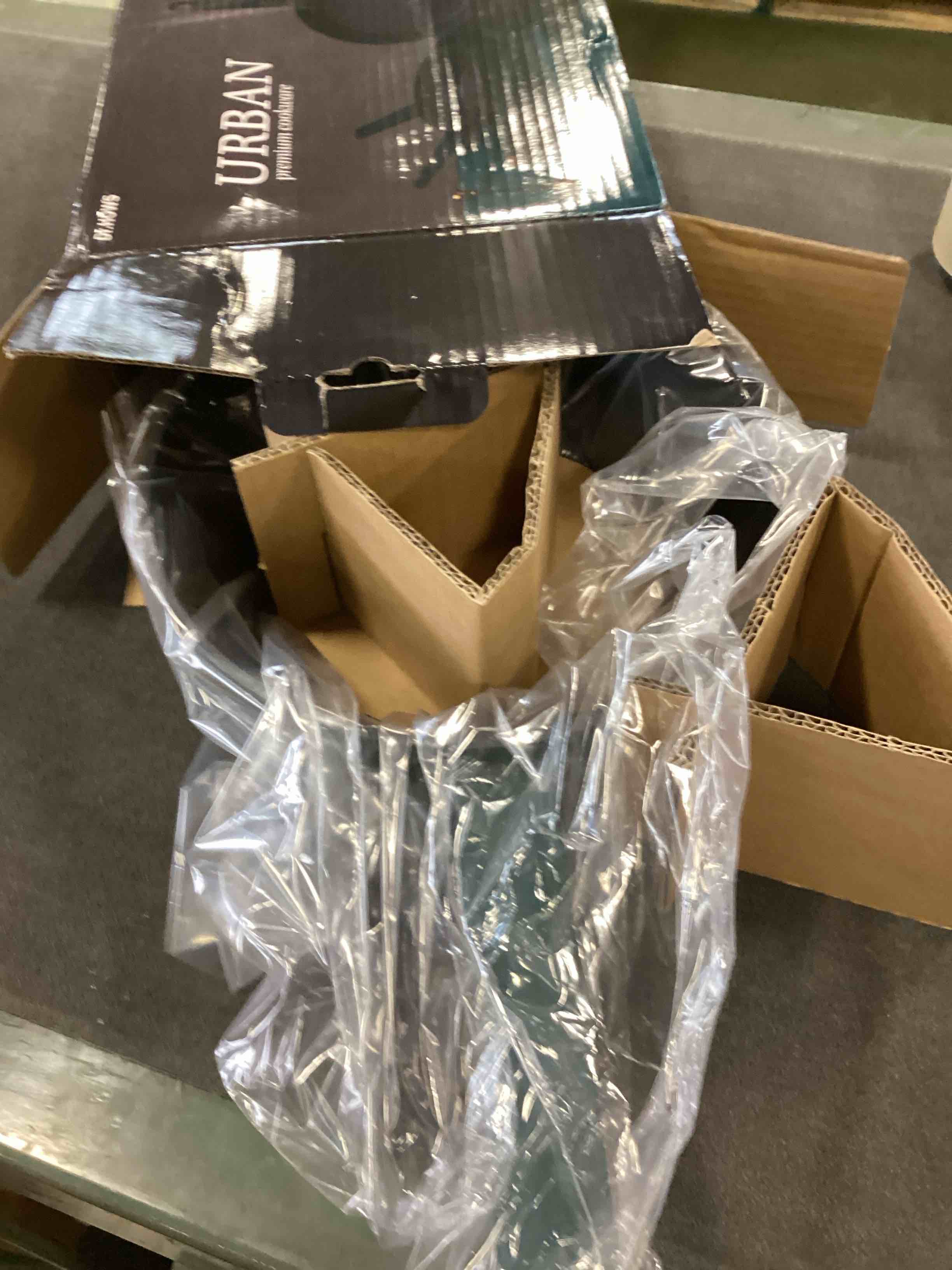 https://s3.amazonaws.com/lotting-images-prod/bidfta/ORG6399086_1716556384582.jpeg