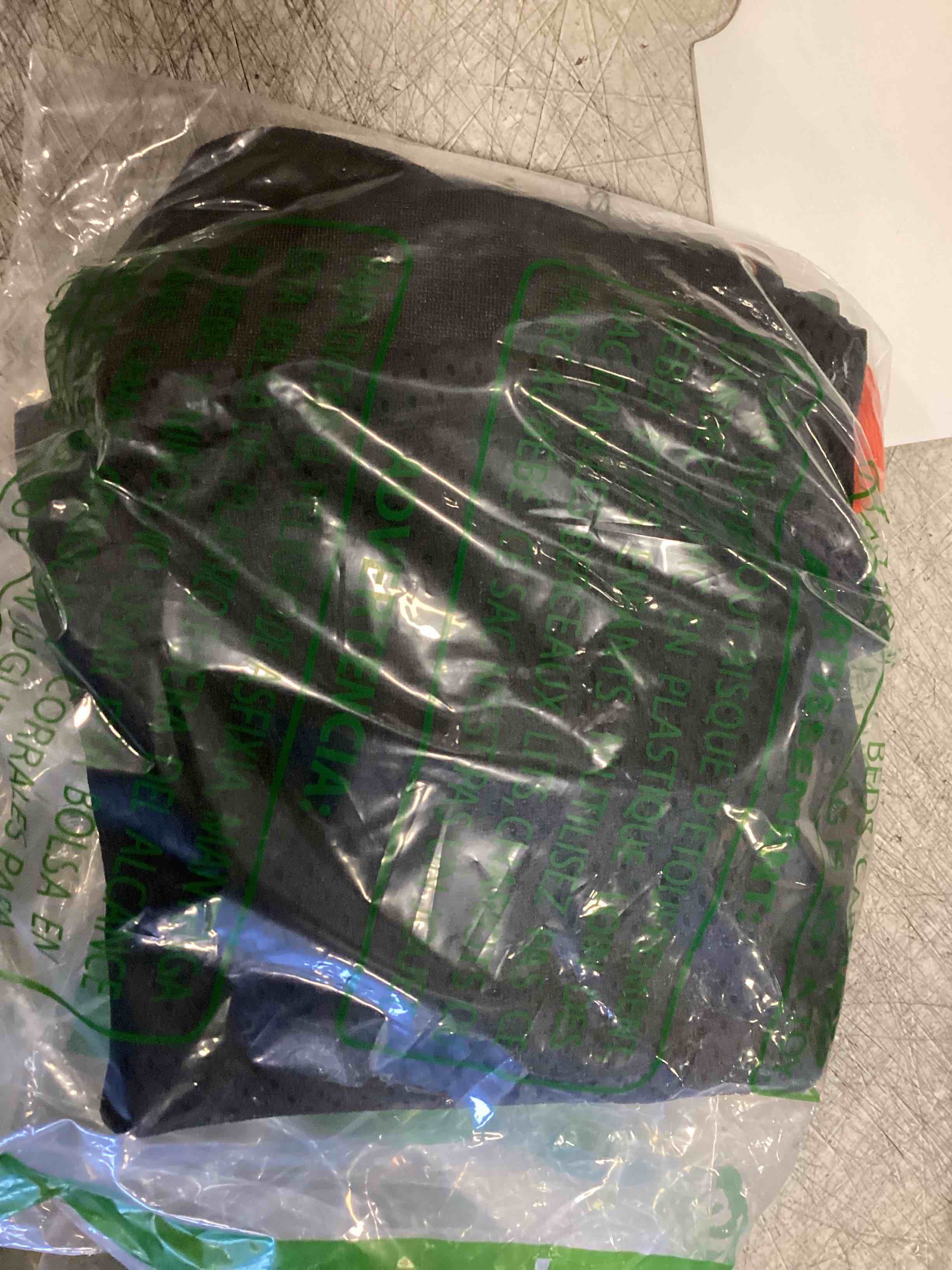 https://s3.amazonaws.com/lotting-images-prod/bidfta/ORG6400386_1716902161163.jpeg