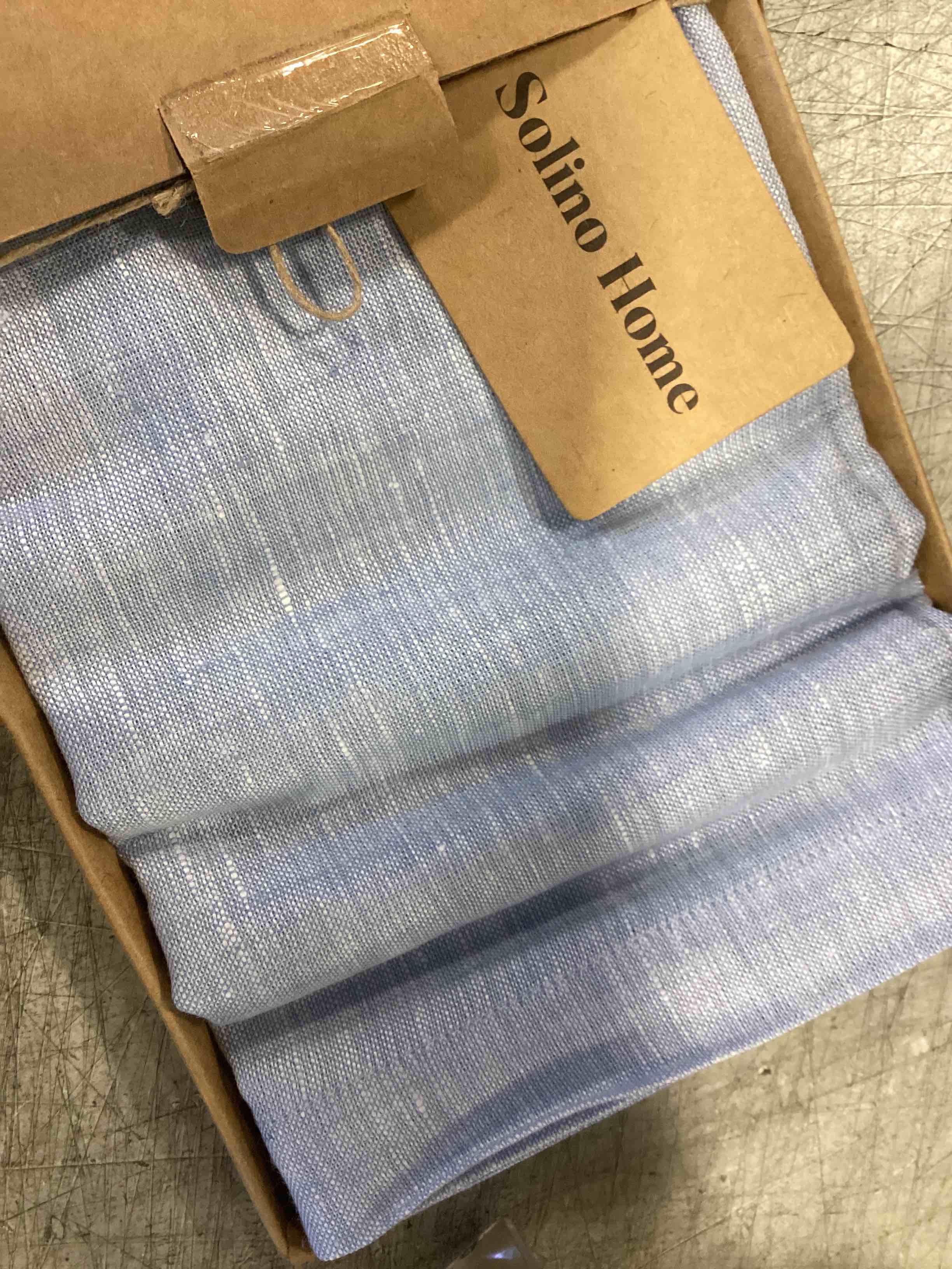 https://s3.amazonaws.com/lotting-images-prod/bidfta/ORG6400430_1716907967725.jpeg