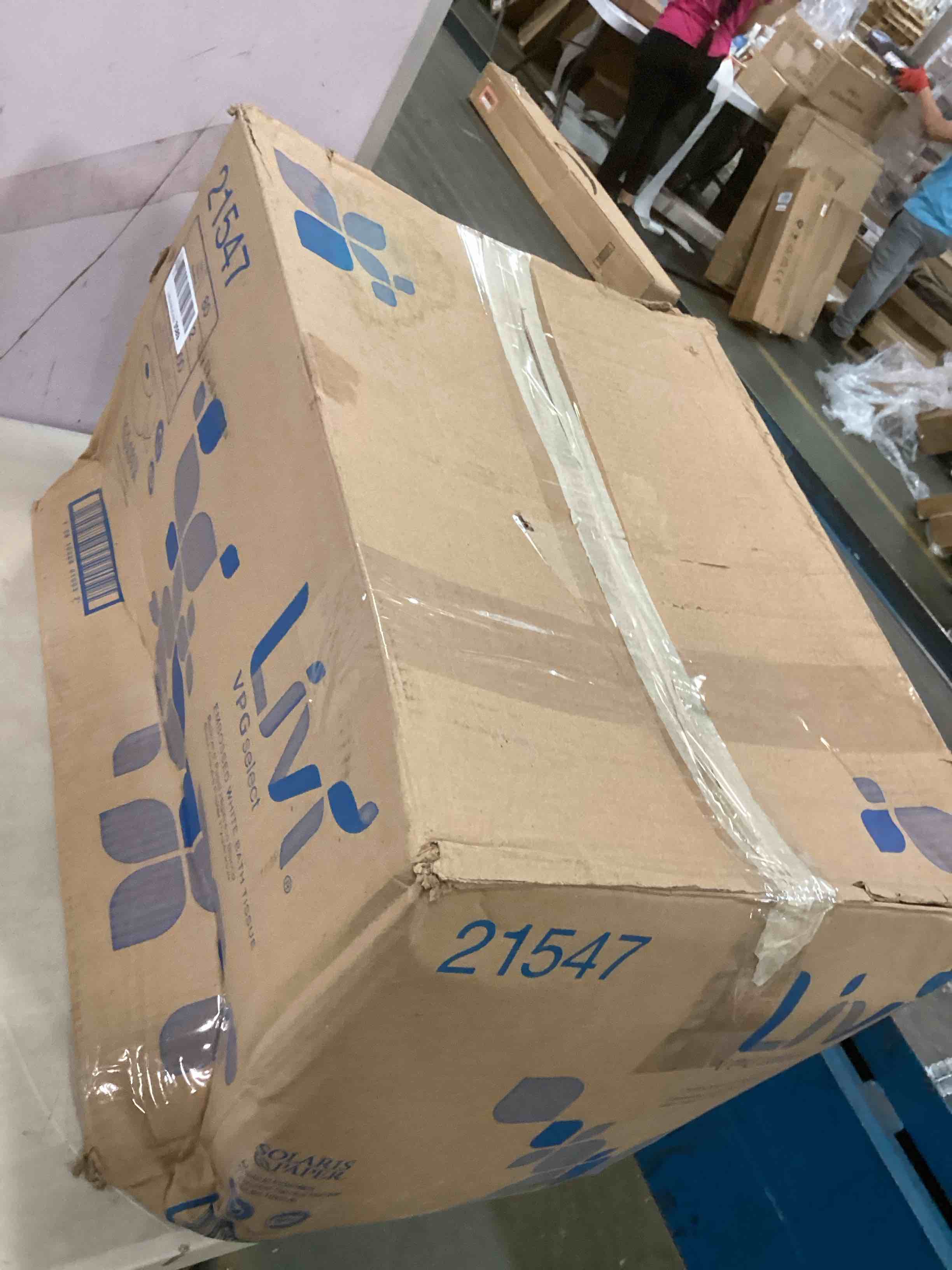 https://s3.amazonaws.com/lotting-images-prod/bidfta/ORG6401322_1716220334292.jpeg