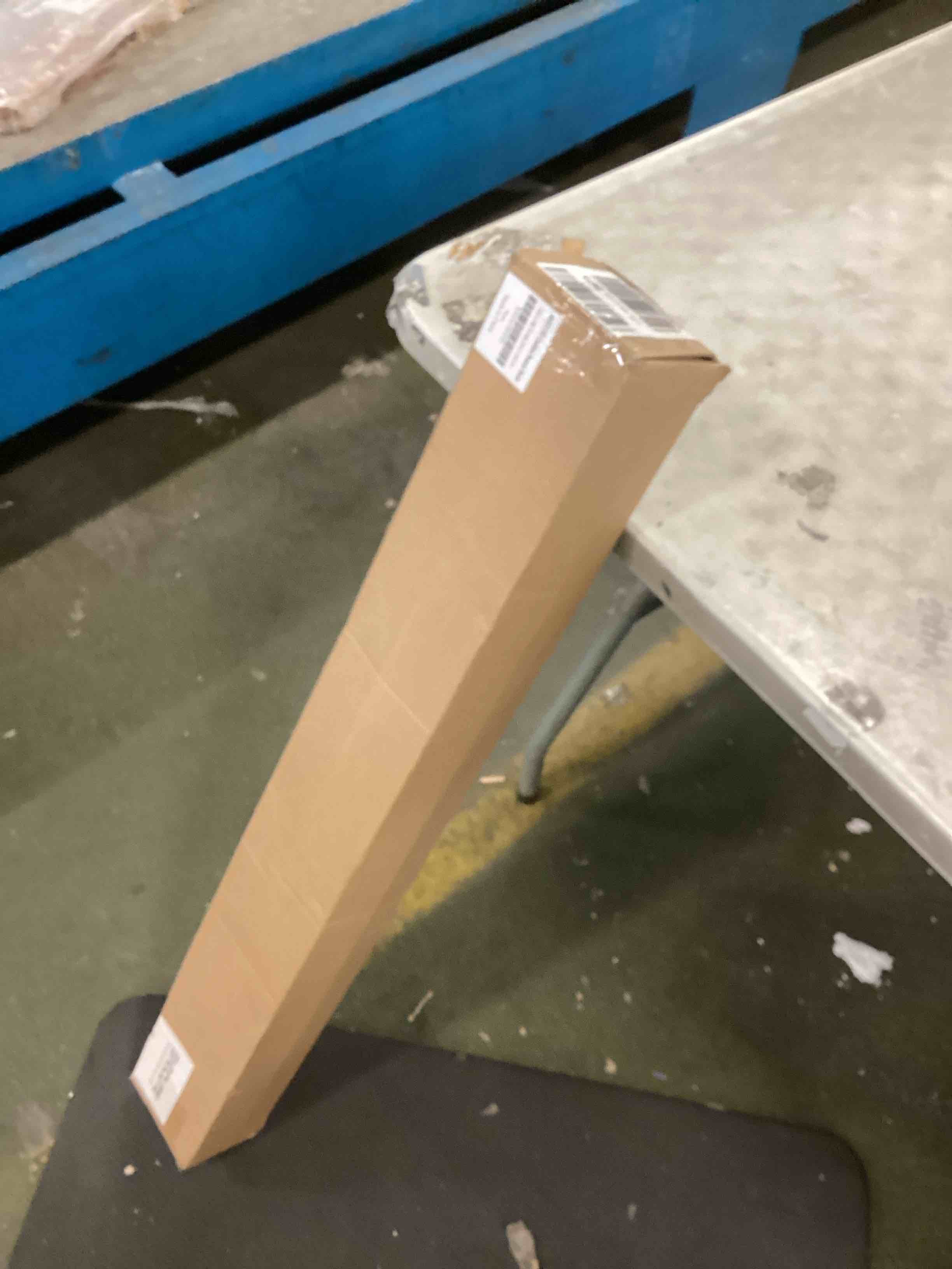 https://s3.amazonaws.com/lotting-images-prod/bidfta/ORG6402626_1716218844529.jpeg